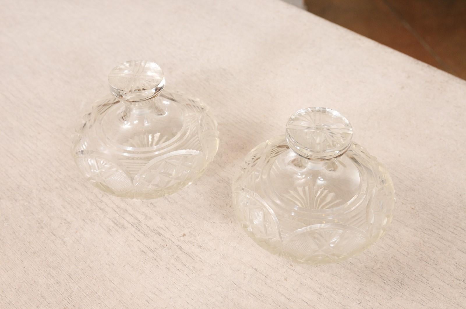 Pair of French 19th Century Baccarat Crystal Perfume Bottles with Cutaway Motifs For Sale 3
