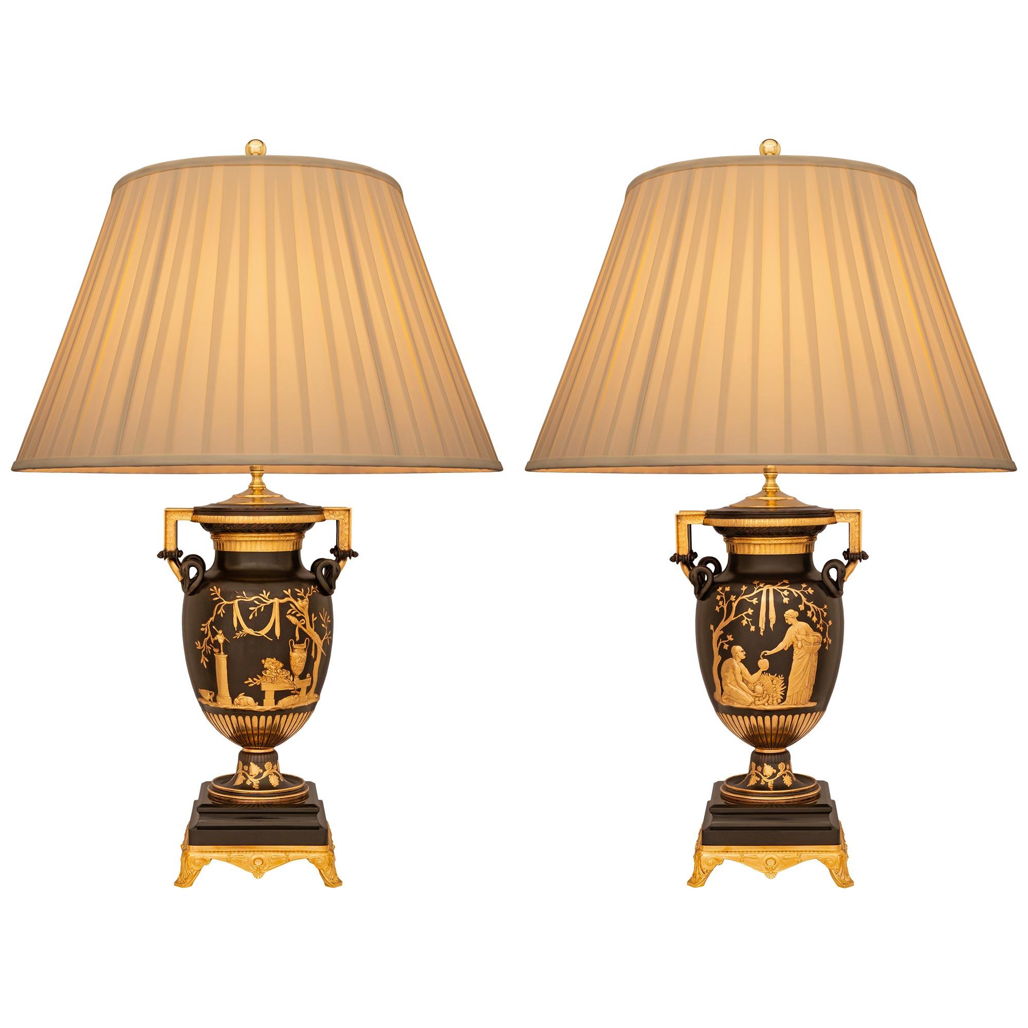 Pair Of French 19th Century Belle Epoque Period Bronze, Marble, & Ormolu Lamps For Sale 3