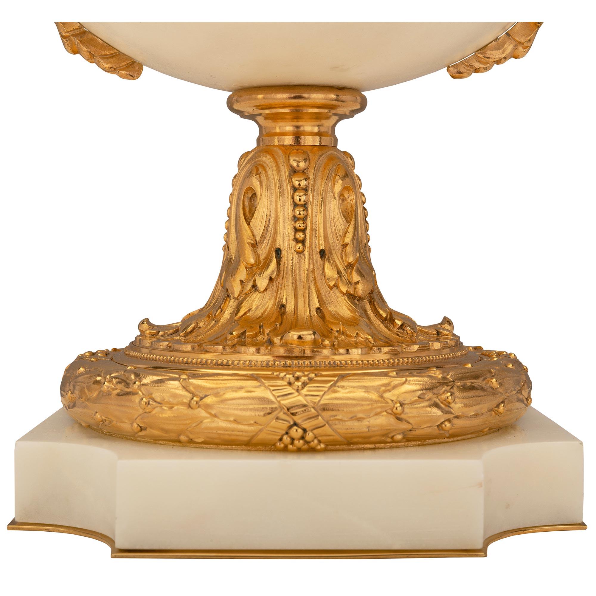 Pair Of French 19th Century Belle Époque Period Marble And Ormolu Lidded Urns For Sale 5