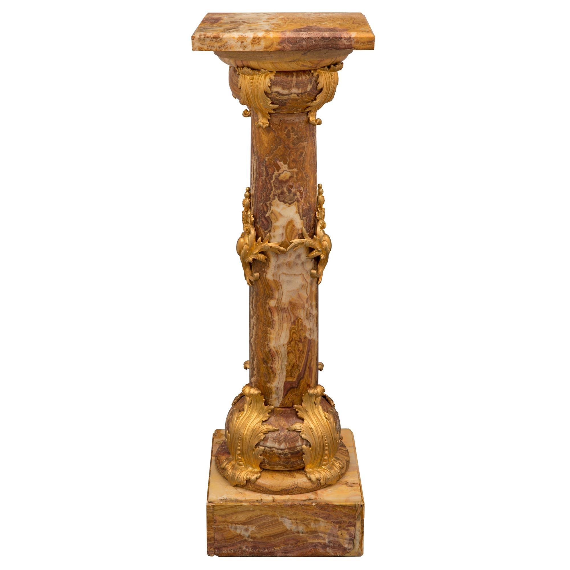 Pair of French 19th Century Belle Époque Period Onyx & Ormolu Mounted Pedestals For Sale 1