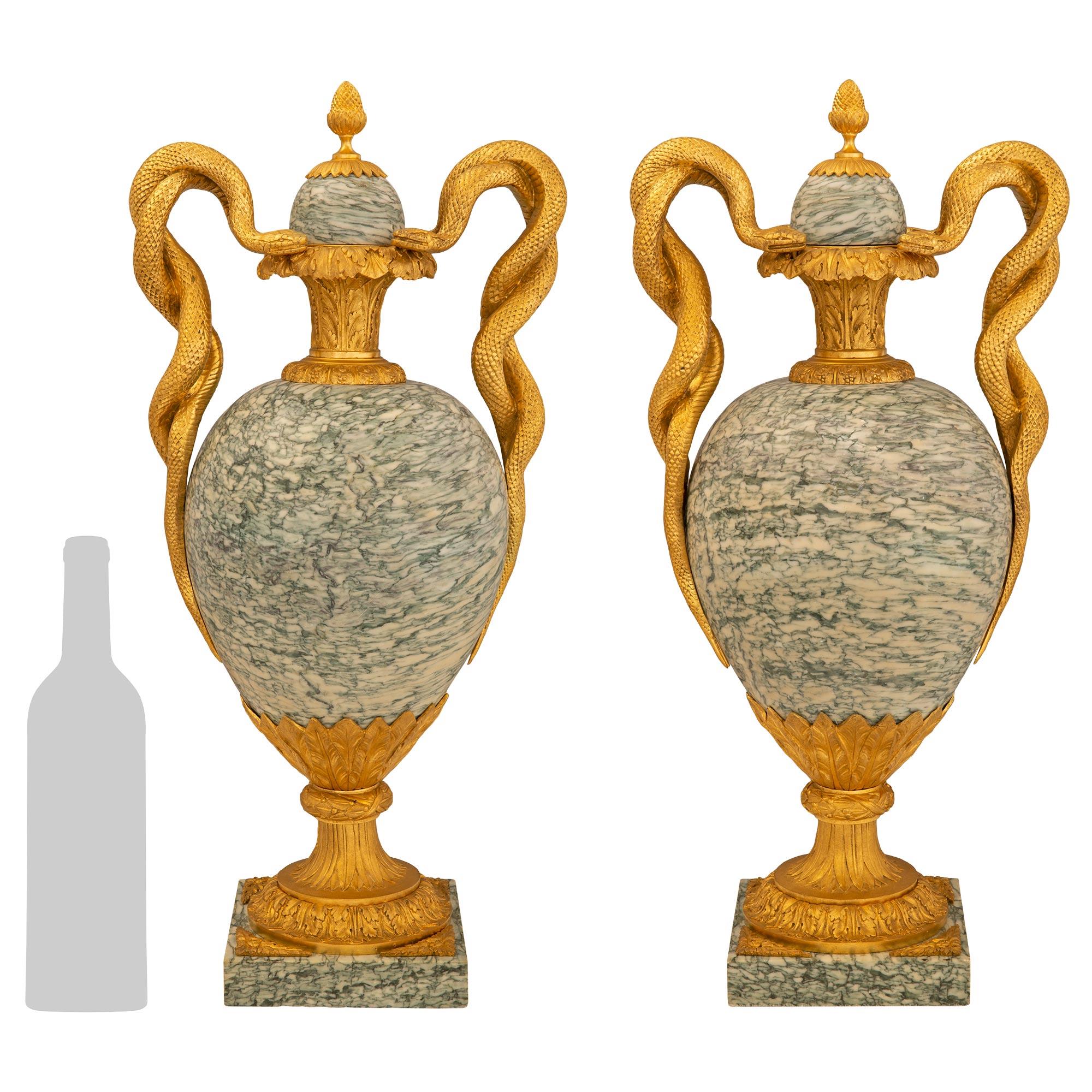 Pair Of French 19th Century Belle Époque Period Ormolu And Marble Lidded Urns For Sale 4