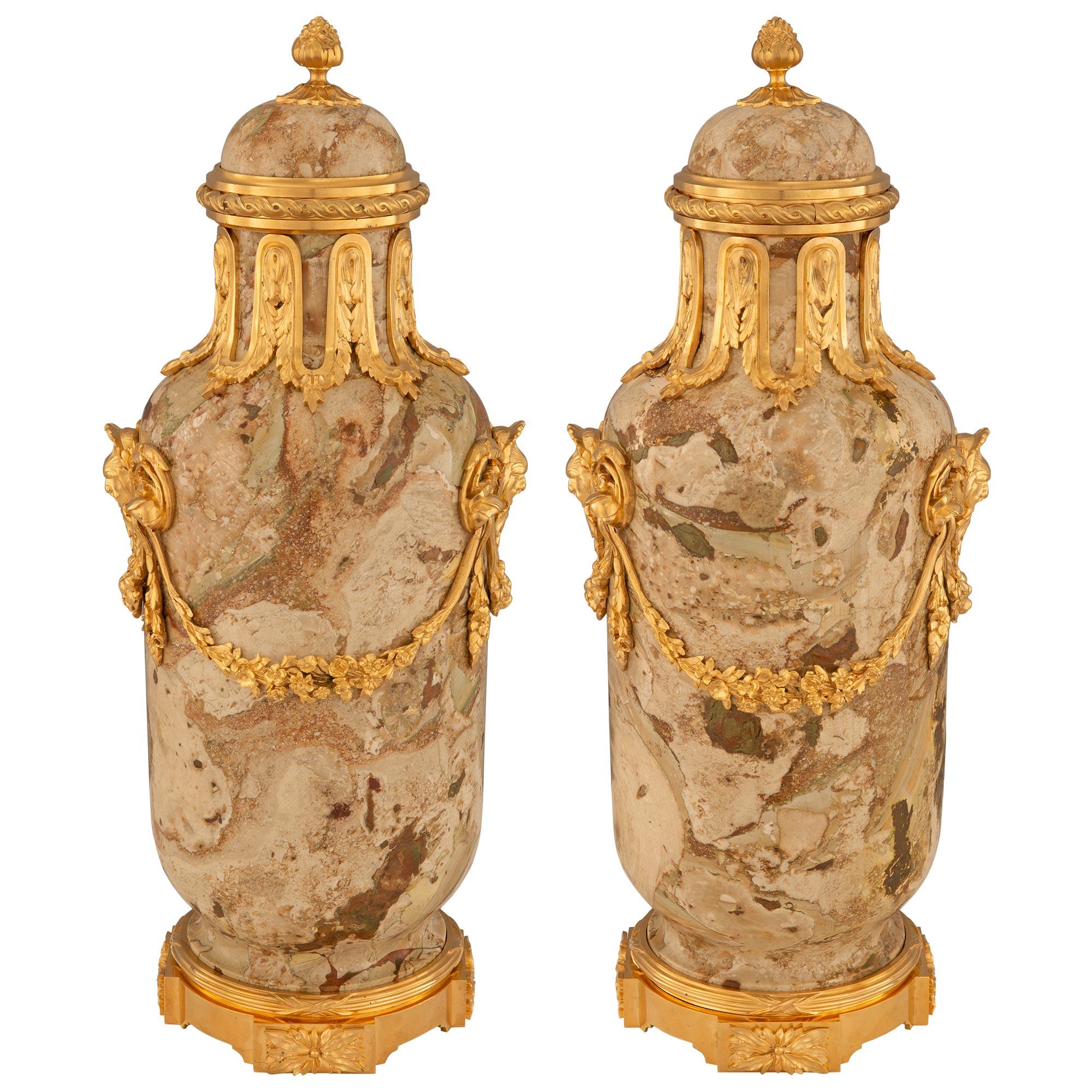 Pair Of French 19th Century Belle Époque Period Ormolu And Marble Lidded Urns For Sale 5