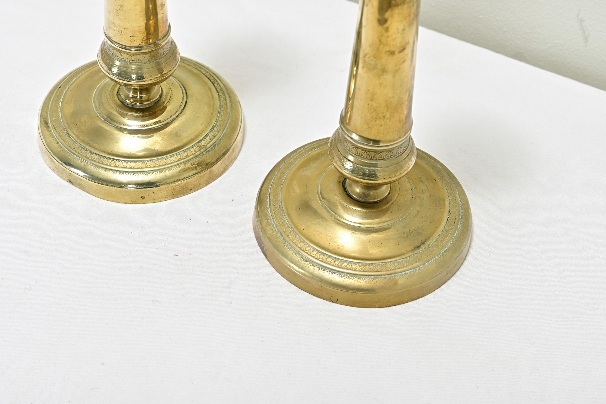 Pair of French 19th Century Brass Candlesticks For Sale 1