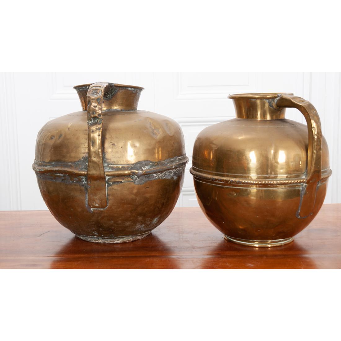 Pair of French 19th Century Brass Milk Jugs In Good Condition In Baton Rouge, LA