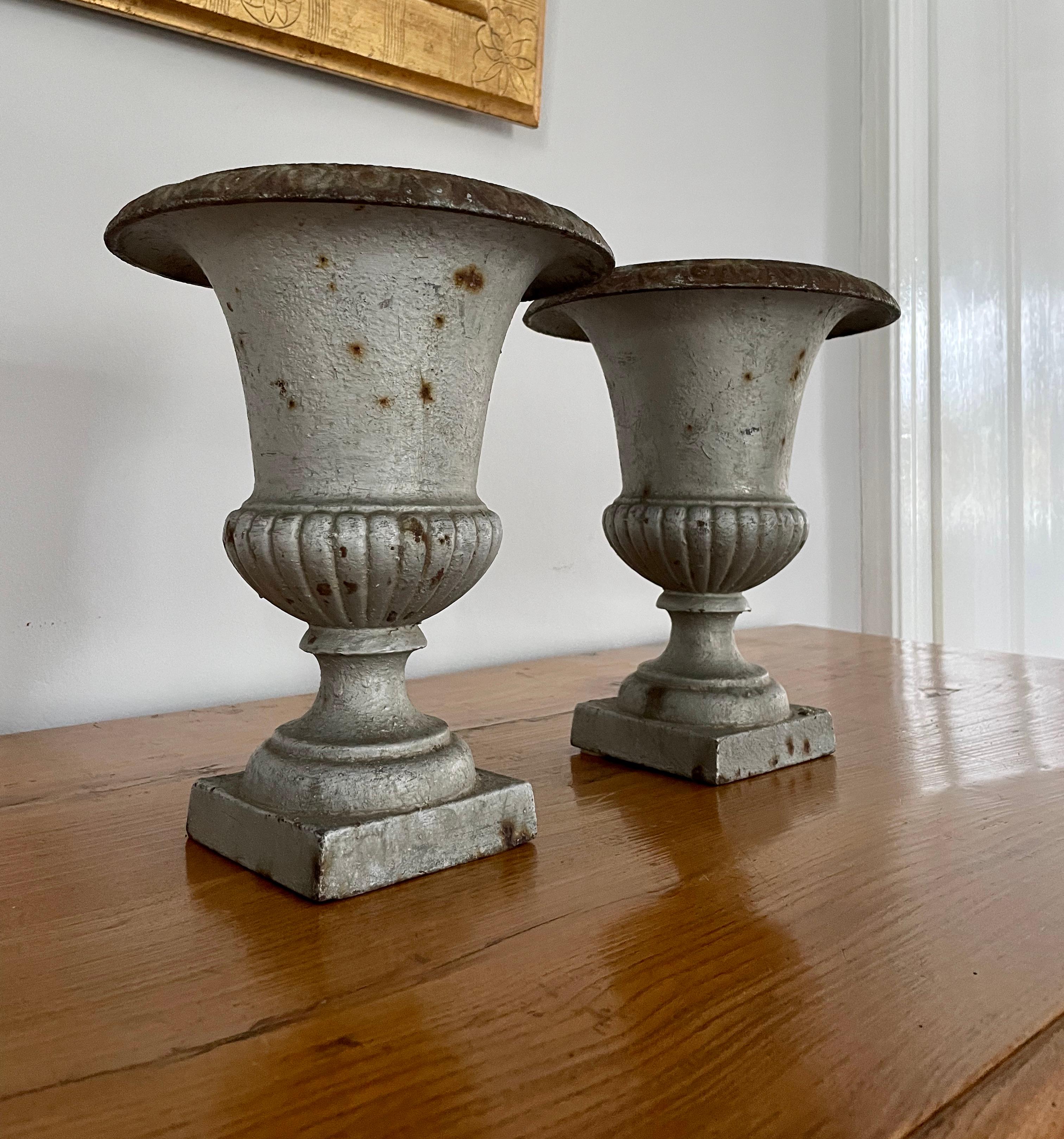 Pair of French 19th Century Cast Iron Campana Urns In Good Condition For Sale In Woodbury, CT