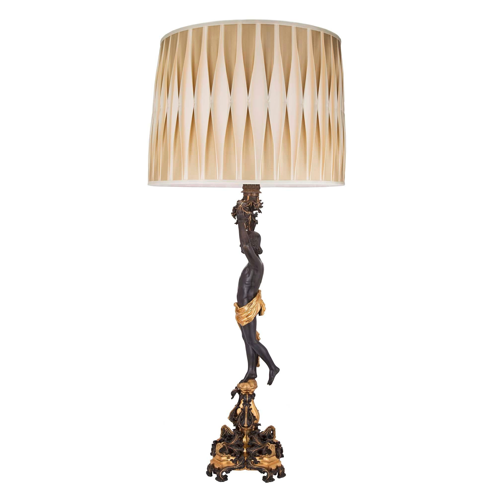 Francese Coppia di lampade in bronzo patinato e ormeggio di St. Charles francese del XIX secolo in vendita