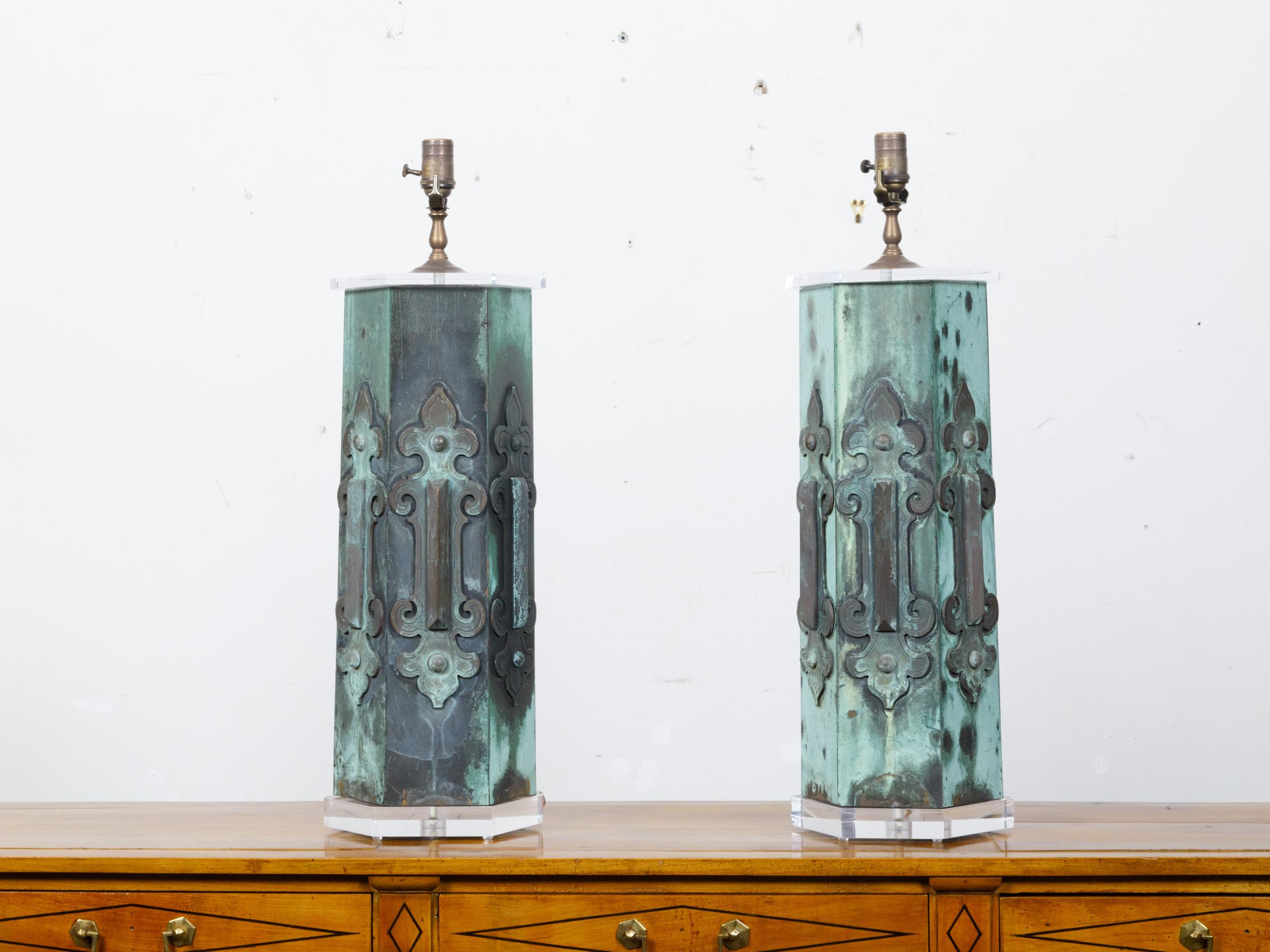 Pair of French 19th Century Copper Table Lamps with Verdigris Patina, US-Wired In Good Condition For Sale In Atlanta, GA
