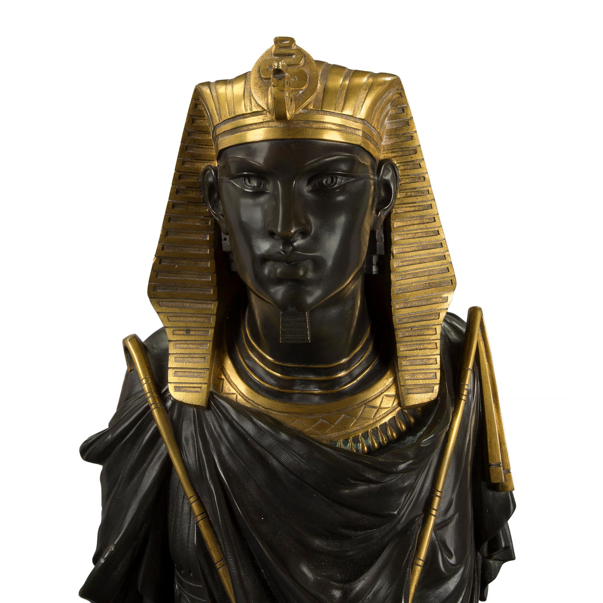 Paar französische Büsten von Ramses und der Isis der ägyptischen Renaissance aus dem 19. Jahrhundert (Vergoldet) im Angebot