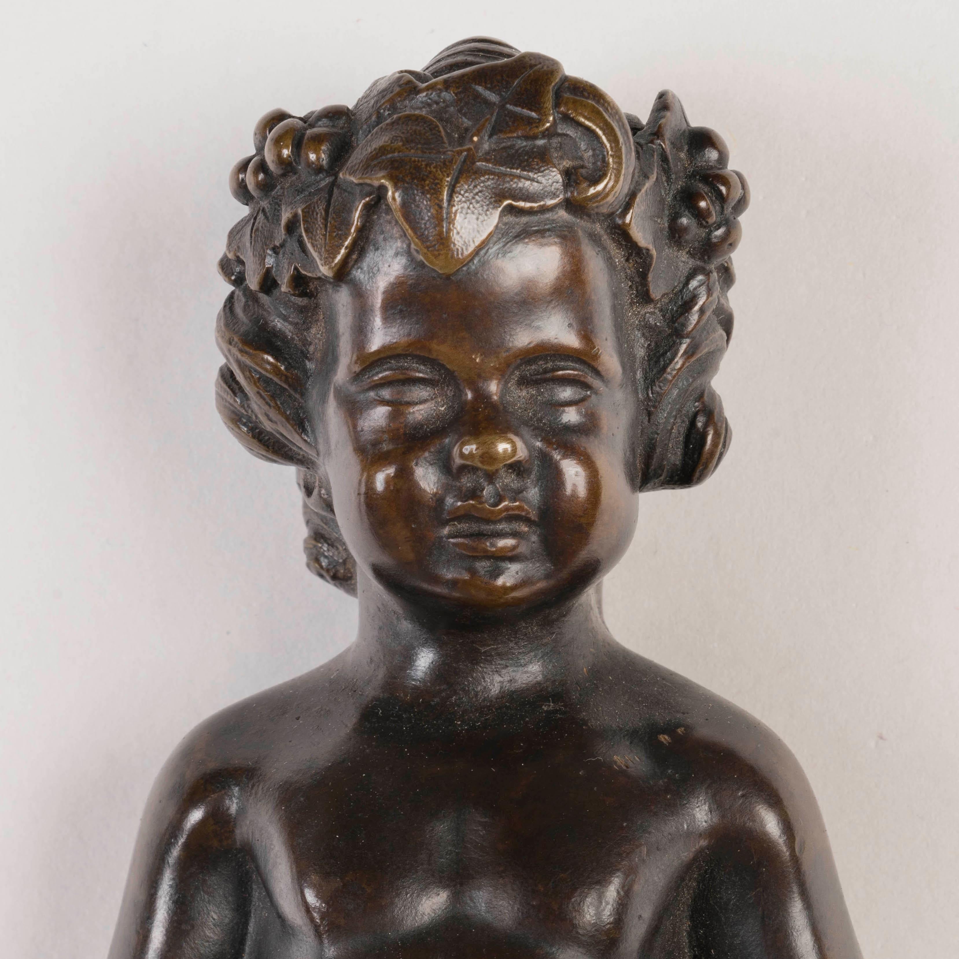 Pareja de apliques franceses del siglo XIX de bronce dorado con putti patinado en Bueno estado para la venta en London, GB