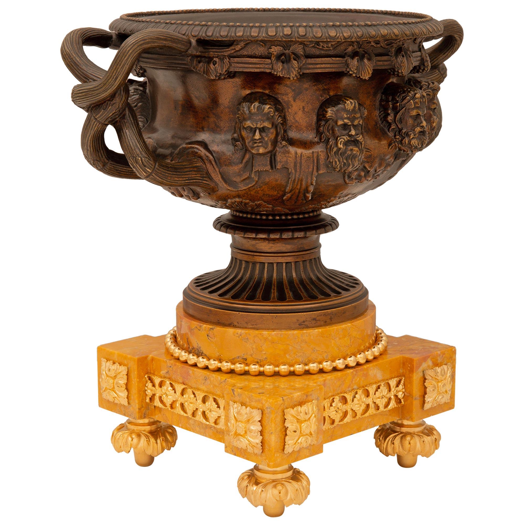 Paire d'objets d'époque Louis XVI du 19e siècle, de style Grand Tour. Bon état - En vente à West Palm Beach, FL