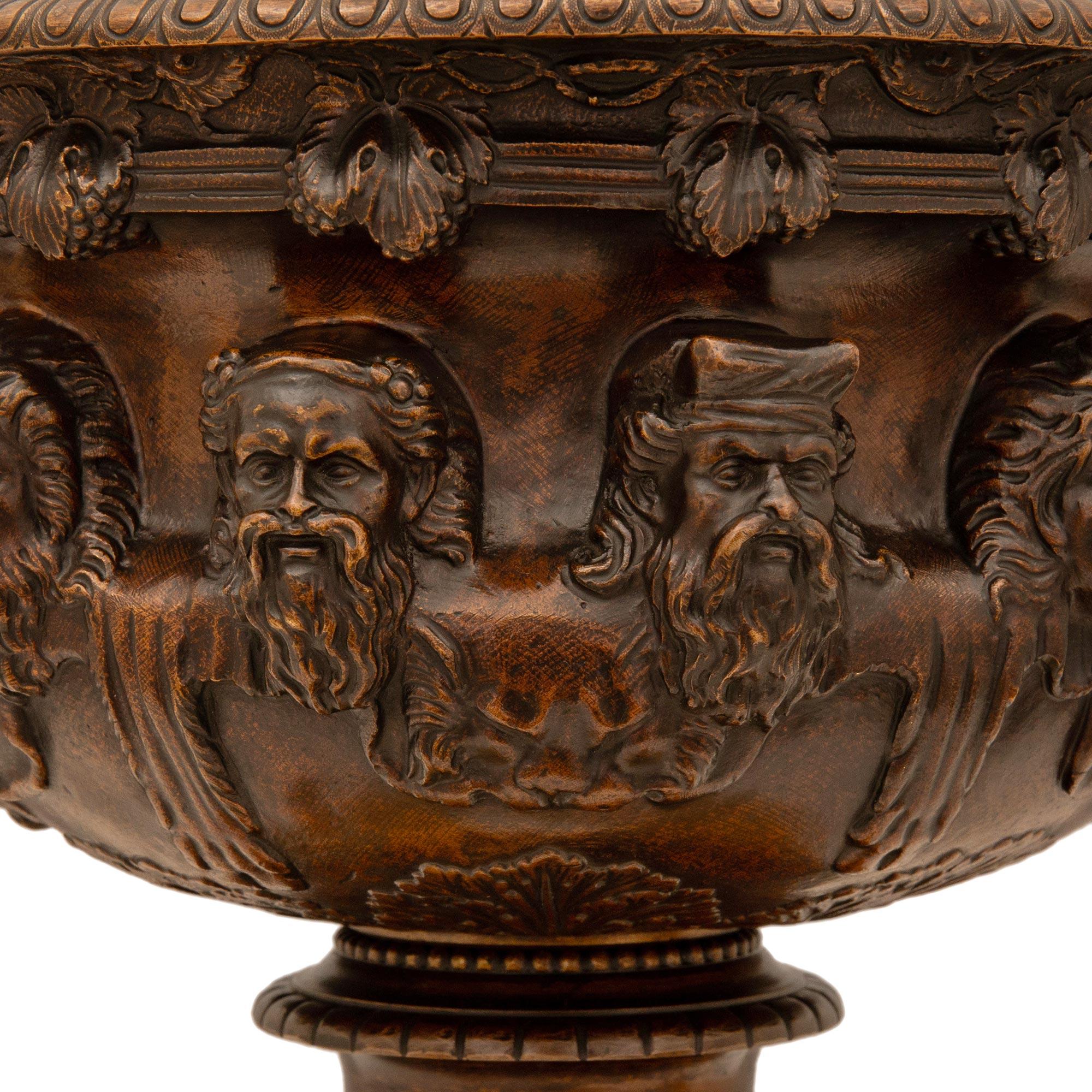 Paire d'objets d'époque Louis XVI du 19e siècle, de style Grand Tour. en vente 1