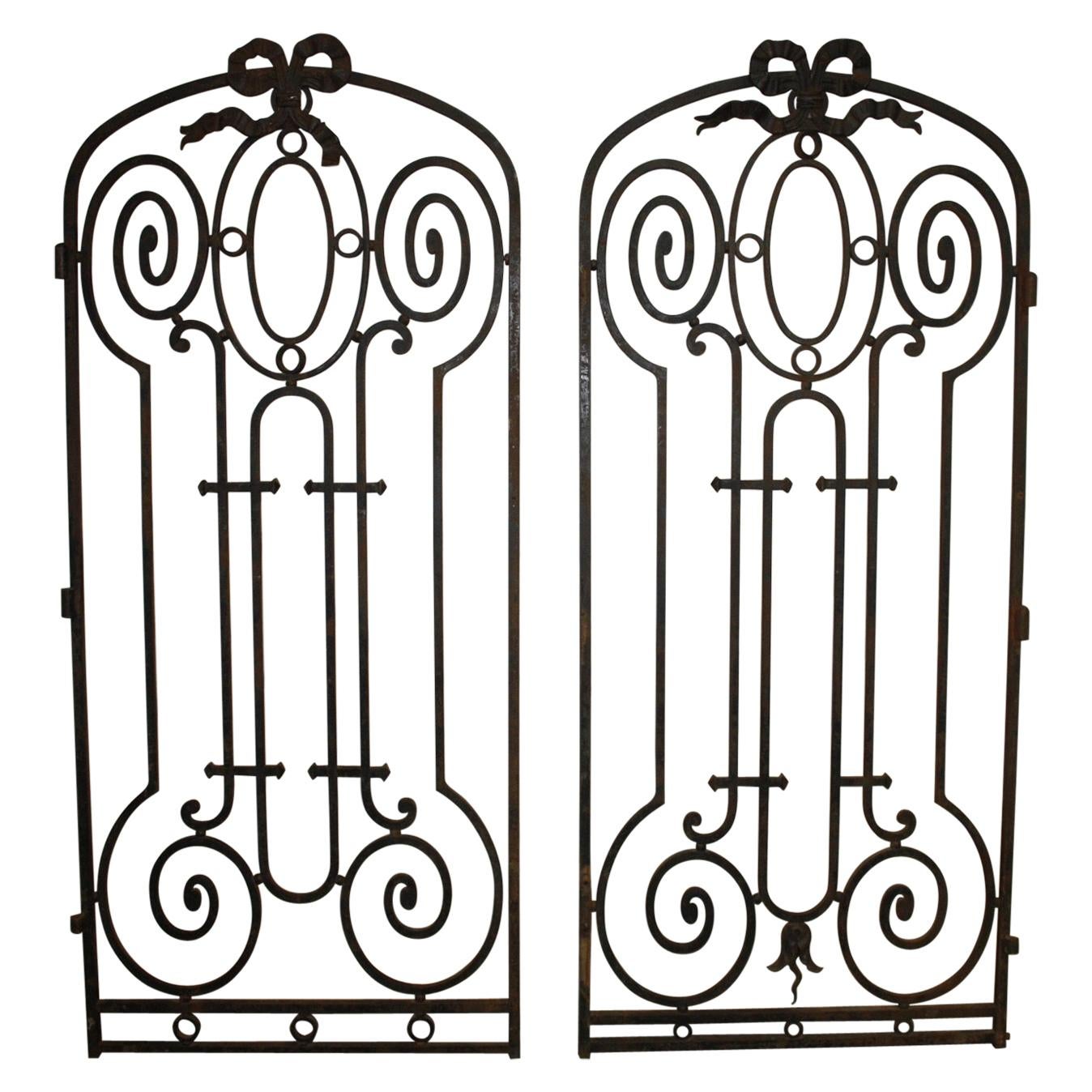 Paire de portails français en fer du 19ème siècle