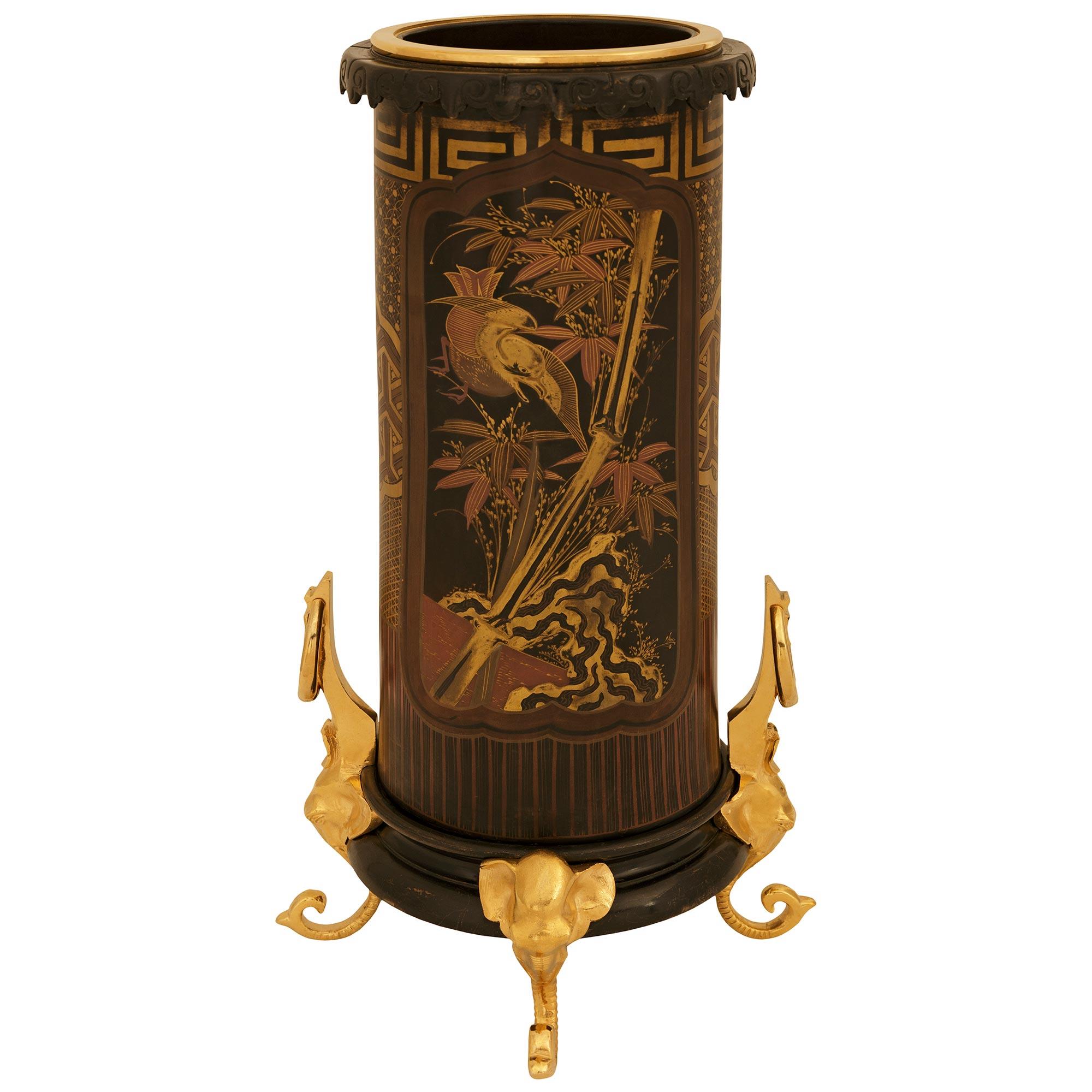 Bronzo coppia di vasi francesi del XIX secolo in terracotta laccata, bronzo e ormeggio in vendita