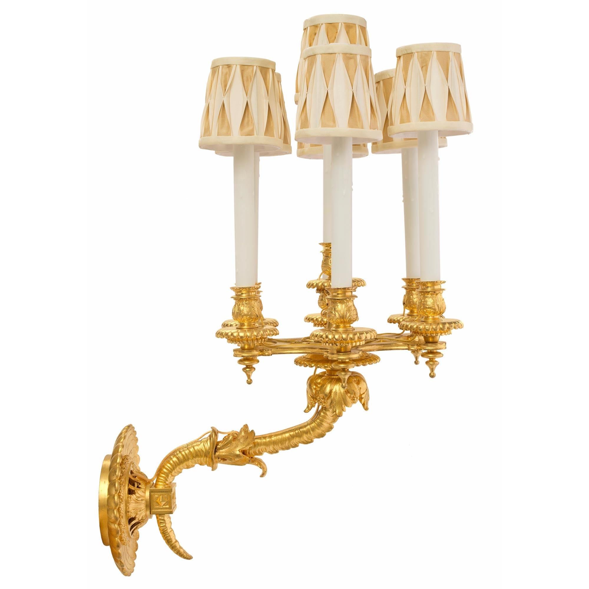 Pair of French 19th Century Louis Philippe St. Seven-Arm Ormolu Sconce In Good Condition For Sale In West Palm Beach, FL