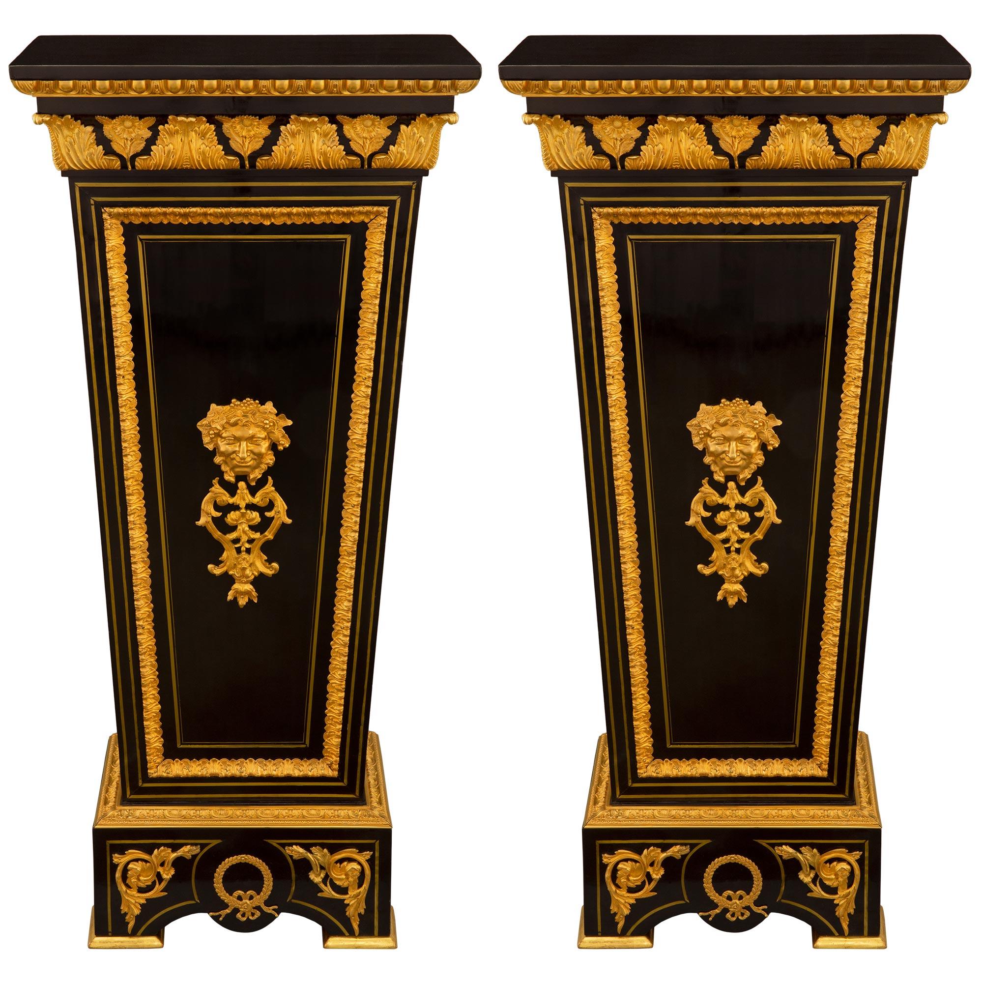 Pair of French 19th Century Louis XIV St. Boulle Style Pedestals For Sale 4