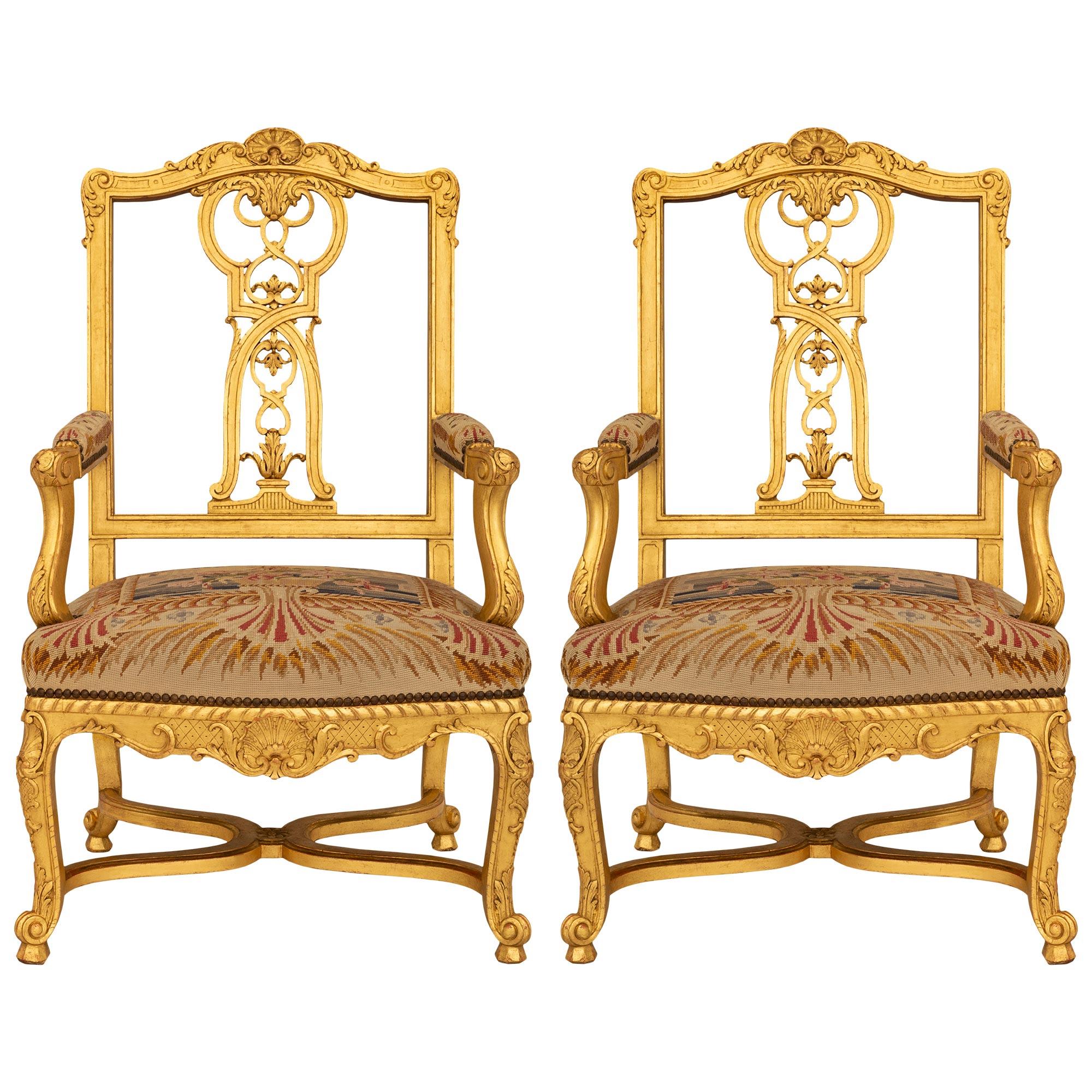 Coppia di poltrone Fauteuils in legno dorato Luigi XV del XIX secolo in vendita 7