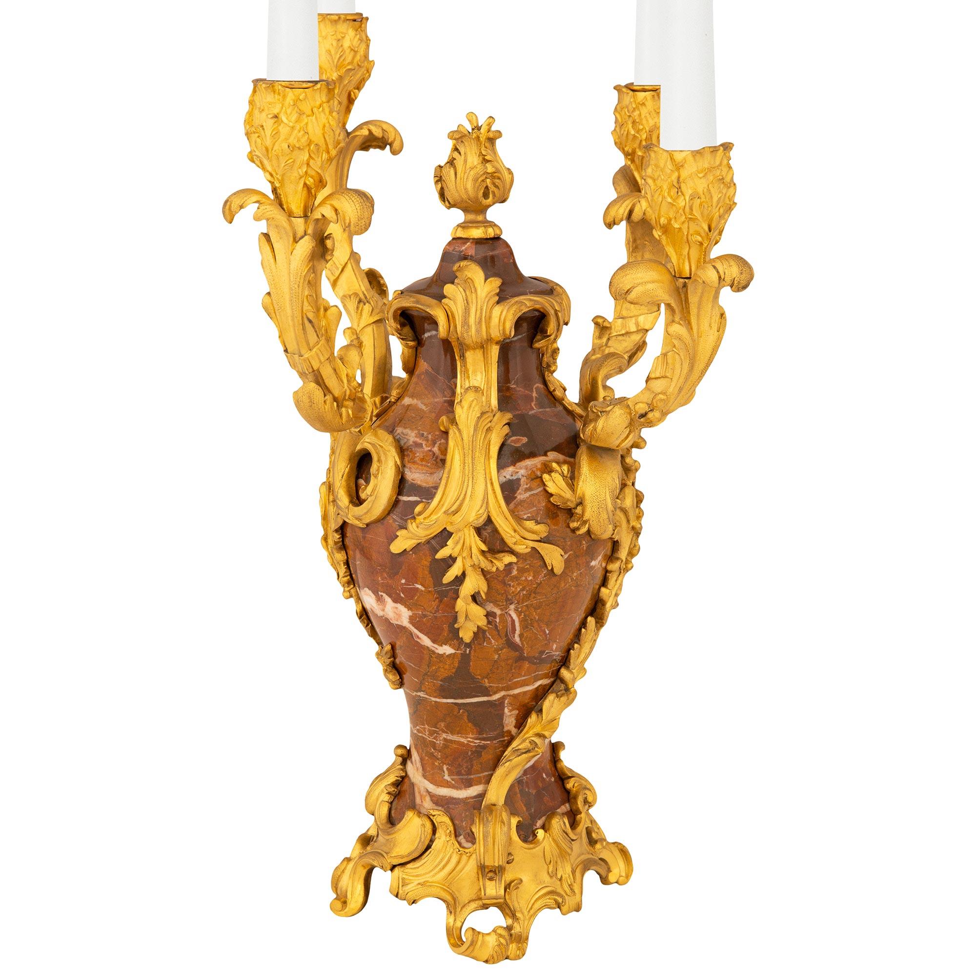 Coppia di candelabri francesi del XIX secolo in stile Luigi XV, firmati F. Link In condizioni buone in vendita a West Palm Beach, FL