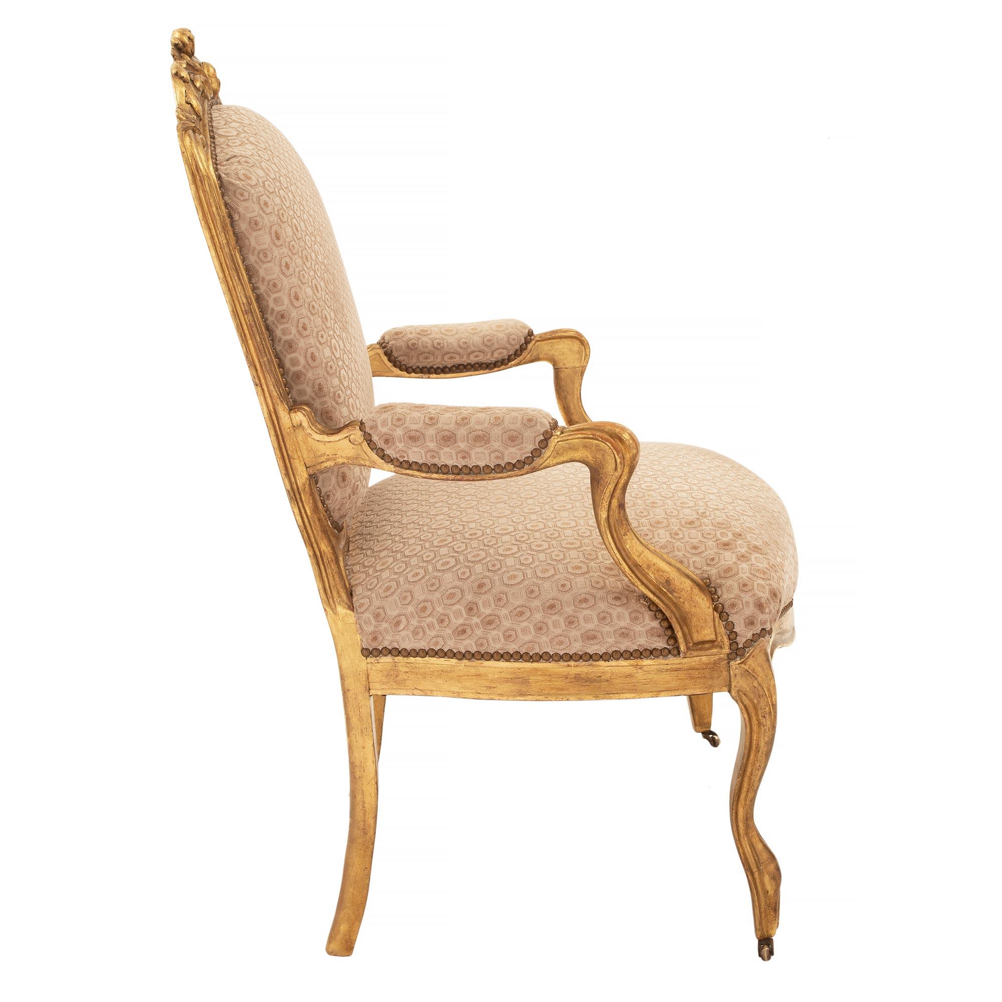 Pair of French 19th Century Louis XV Style Giltwood Armchairs In Good Condition For Sale In West Palm Beach, FL