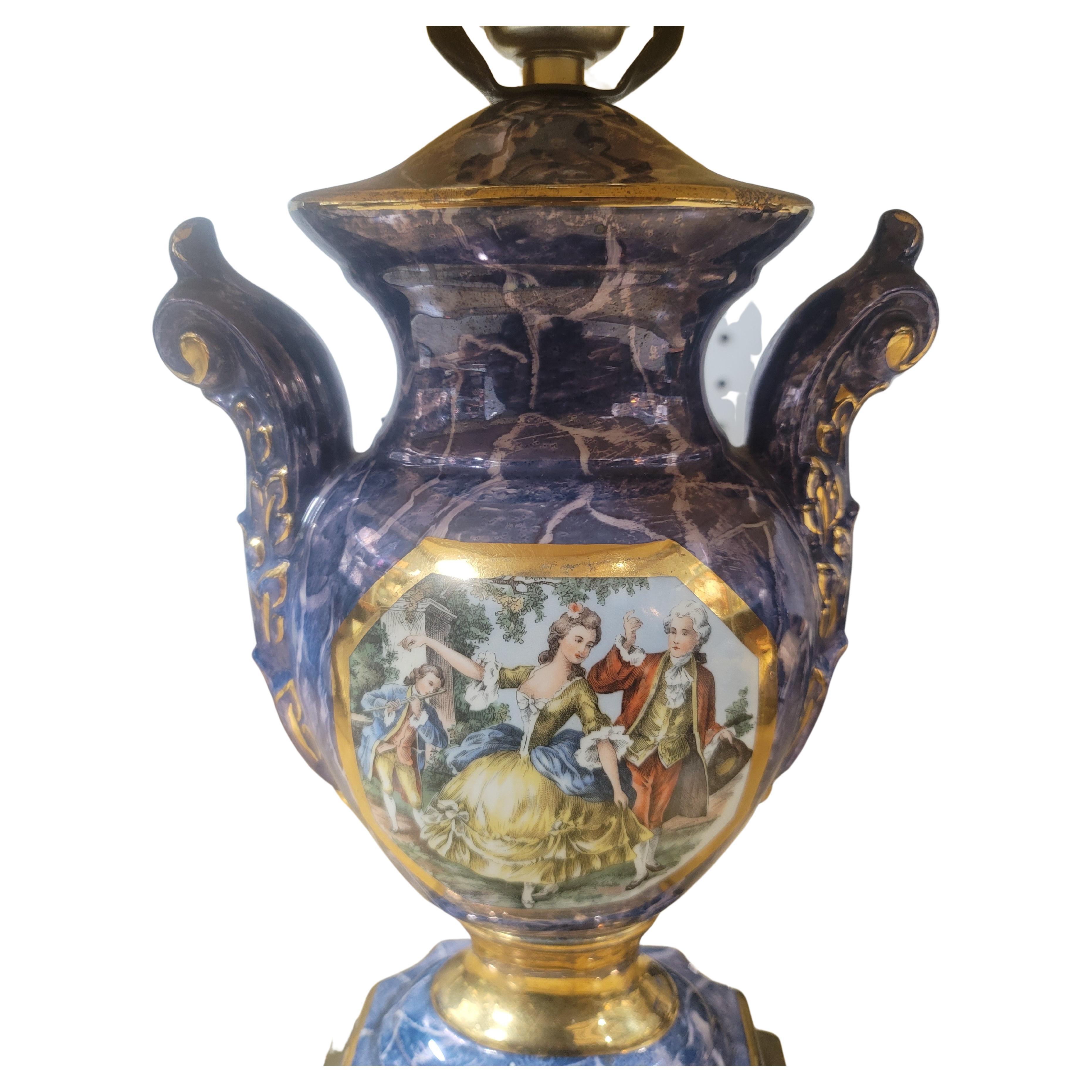 Paire de pièces françaises Louis XVI du 19ème siècle  Lampes en porcelaine de Sèvres en vente 3