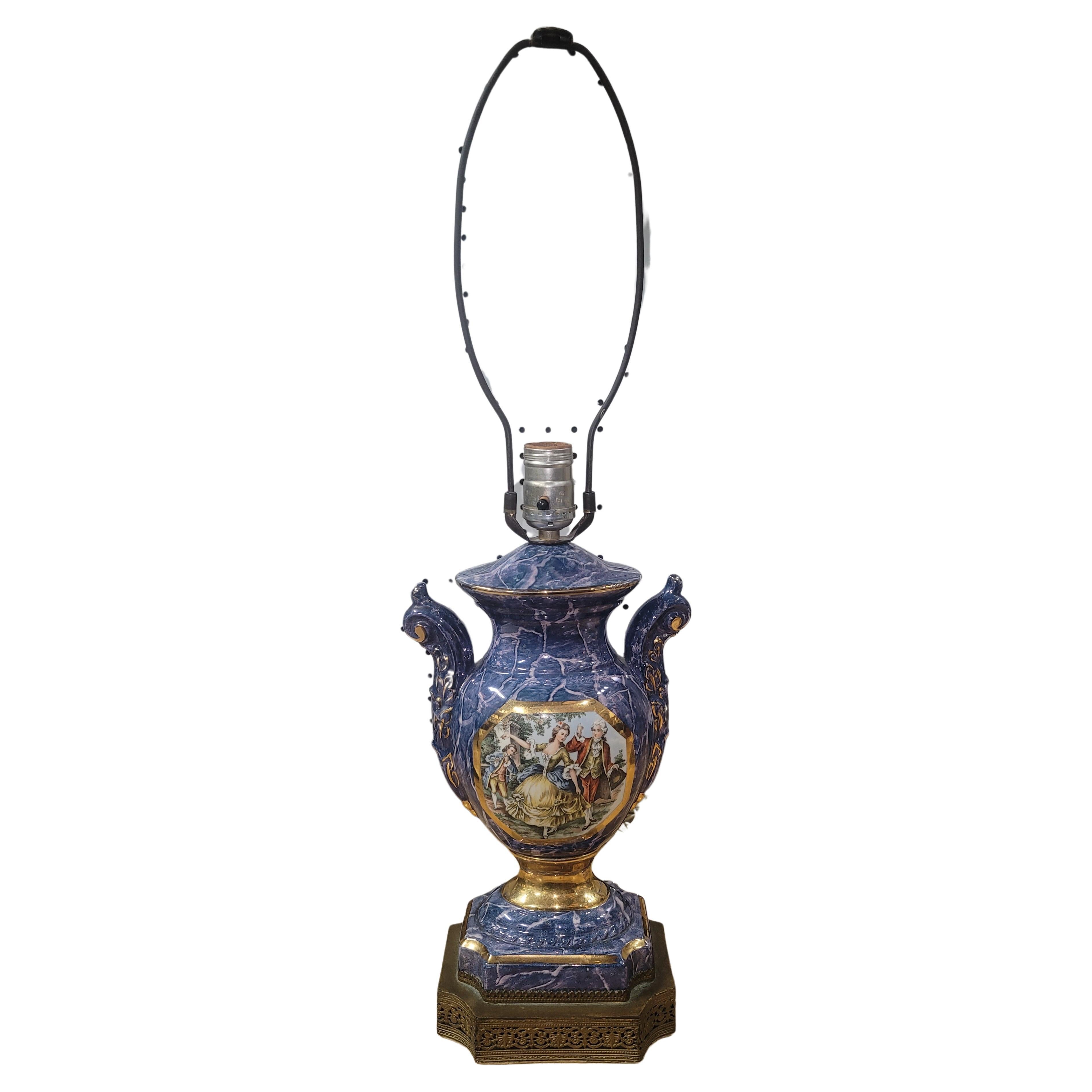 XIXe siècle Paire de pièces françaises Louis XVI du 19ème siècle  Lampes en porcelaine de Sèvres en vente