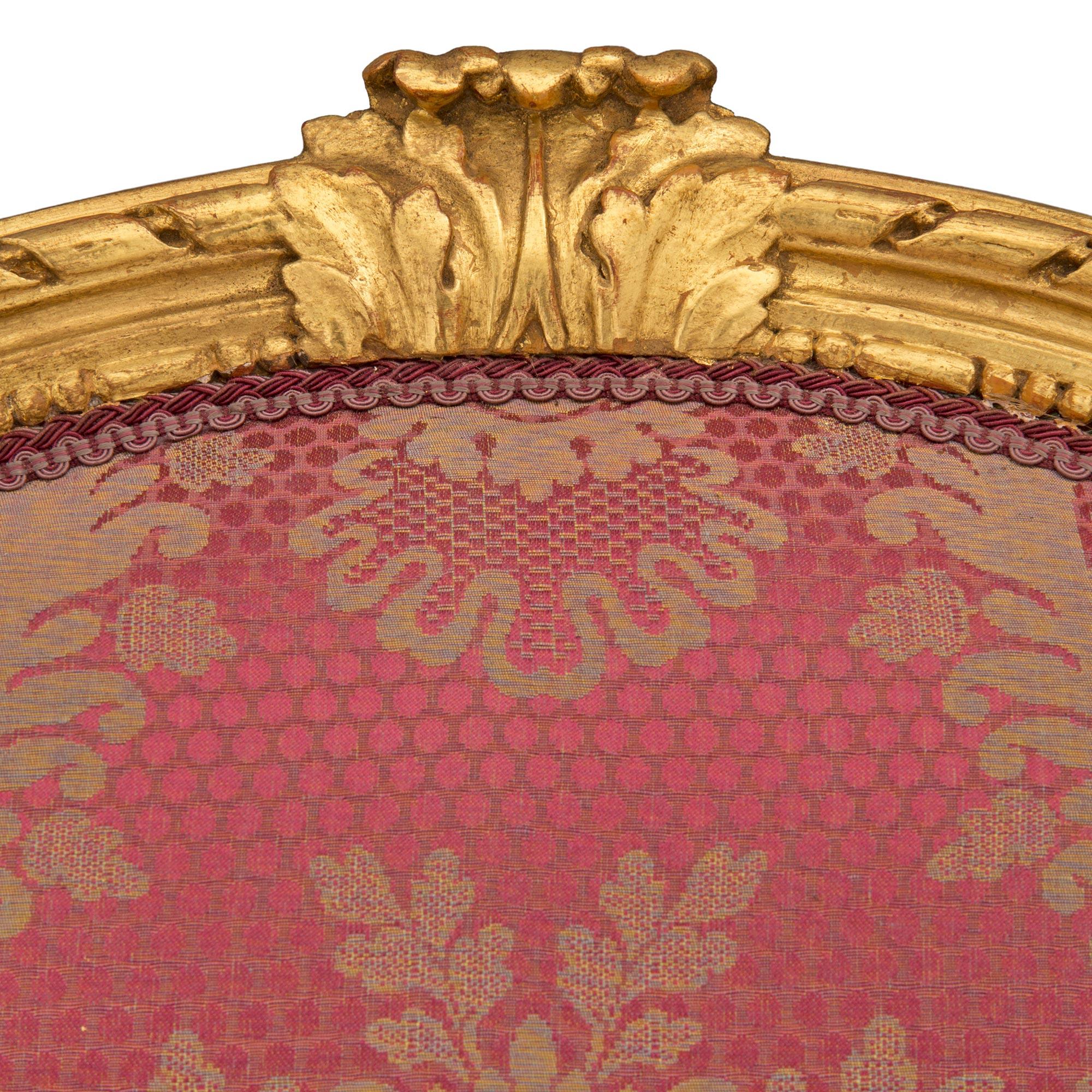 Paar französische Louis-XVI-Sessel des 19. Jahrhunderts (Vergoldetes Holz) im Angebot