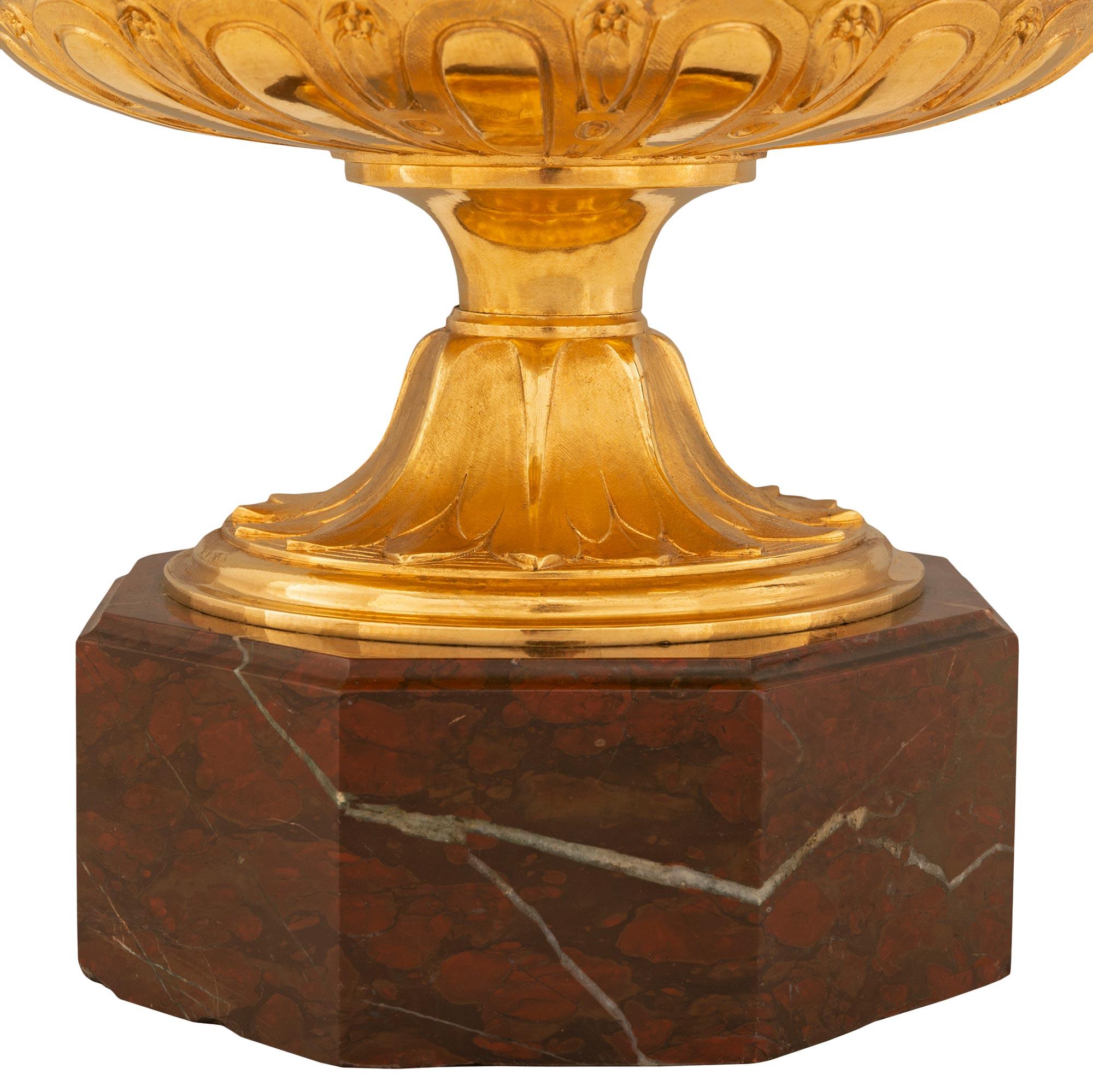 Paire de lampes françaises de style Louis XVI du 19ème siècle en bronze, marbre et bronze doré en vente 2
