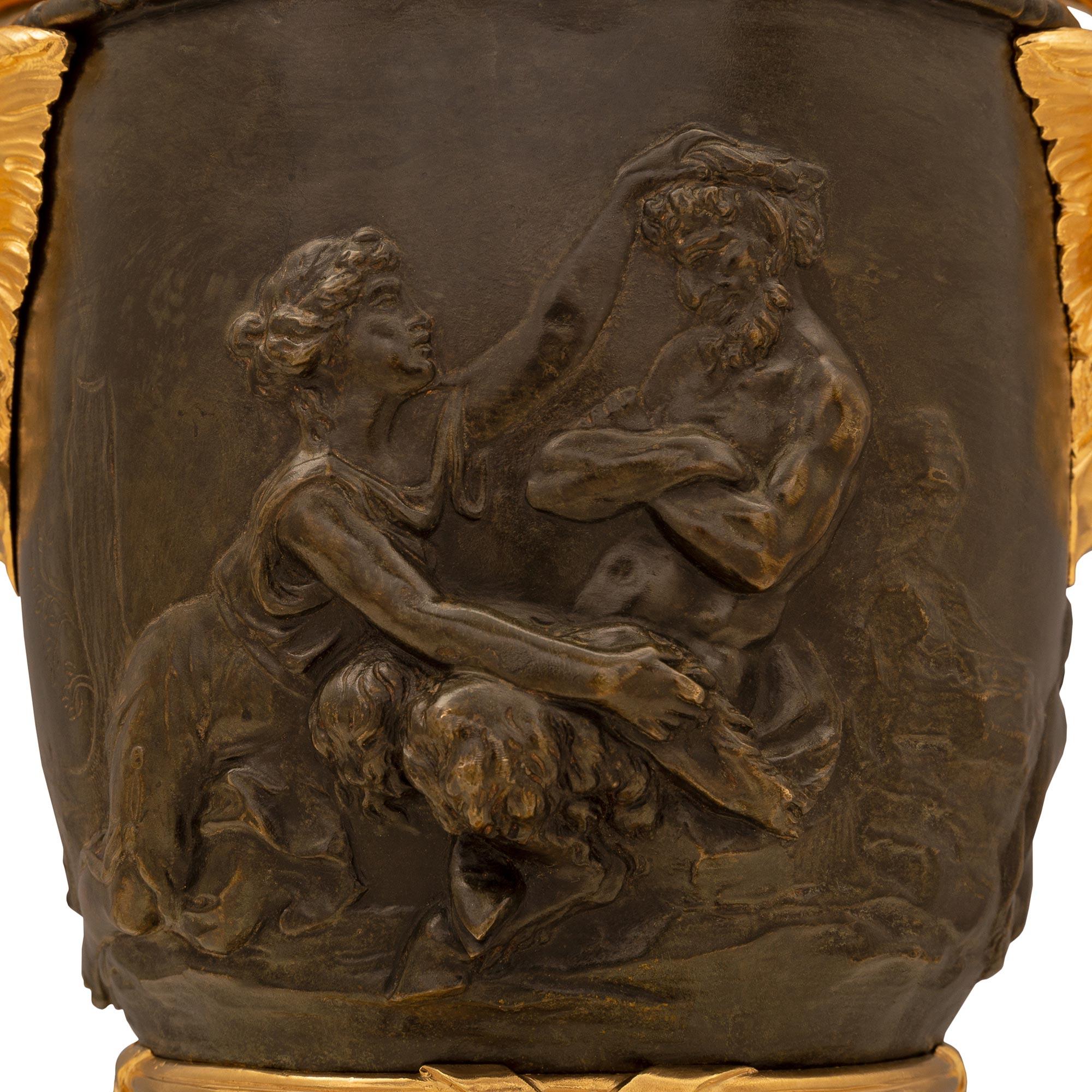 XIXe siècle Paire de lampes de bureau françaises de style Louis XVI du 19ème siècle en bronze, bronze doré et marbre en vente