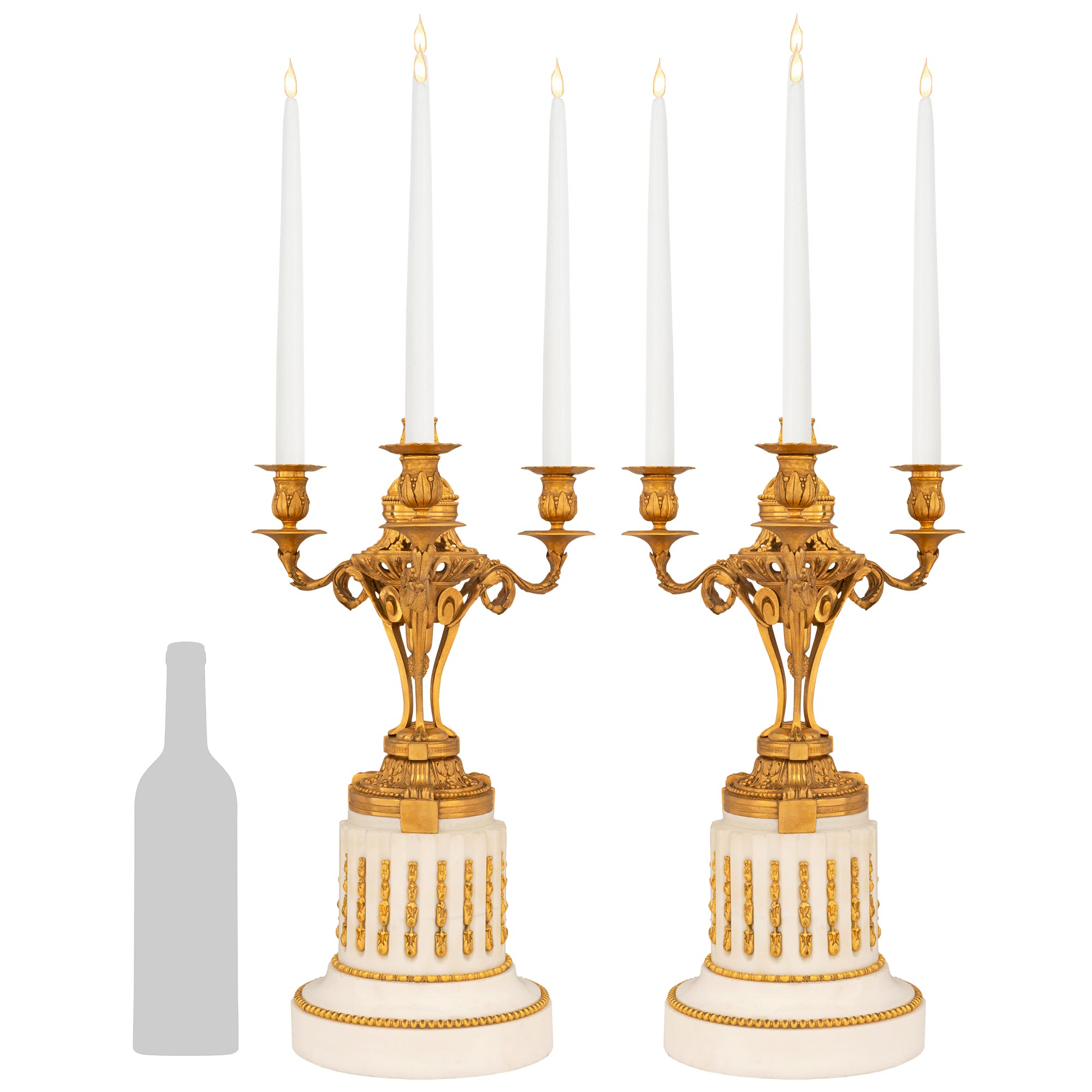 Paire de candélabres de style Louis XVI du XIXe siècle français en vente