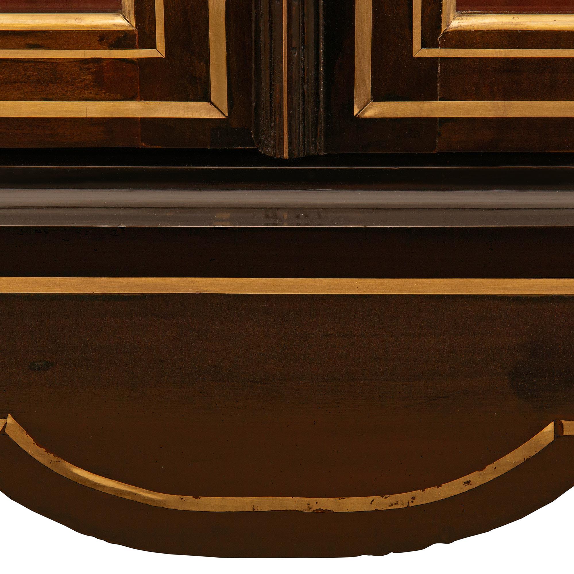 coppia di vetrine Boulle in legno d'ebano e dorato del XIX secolo, in stile Luigi XVI in vendita 5