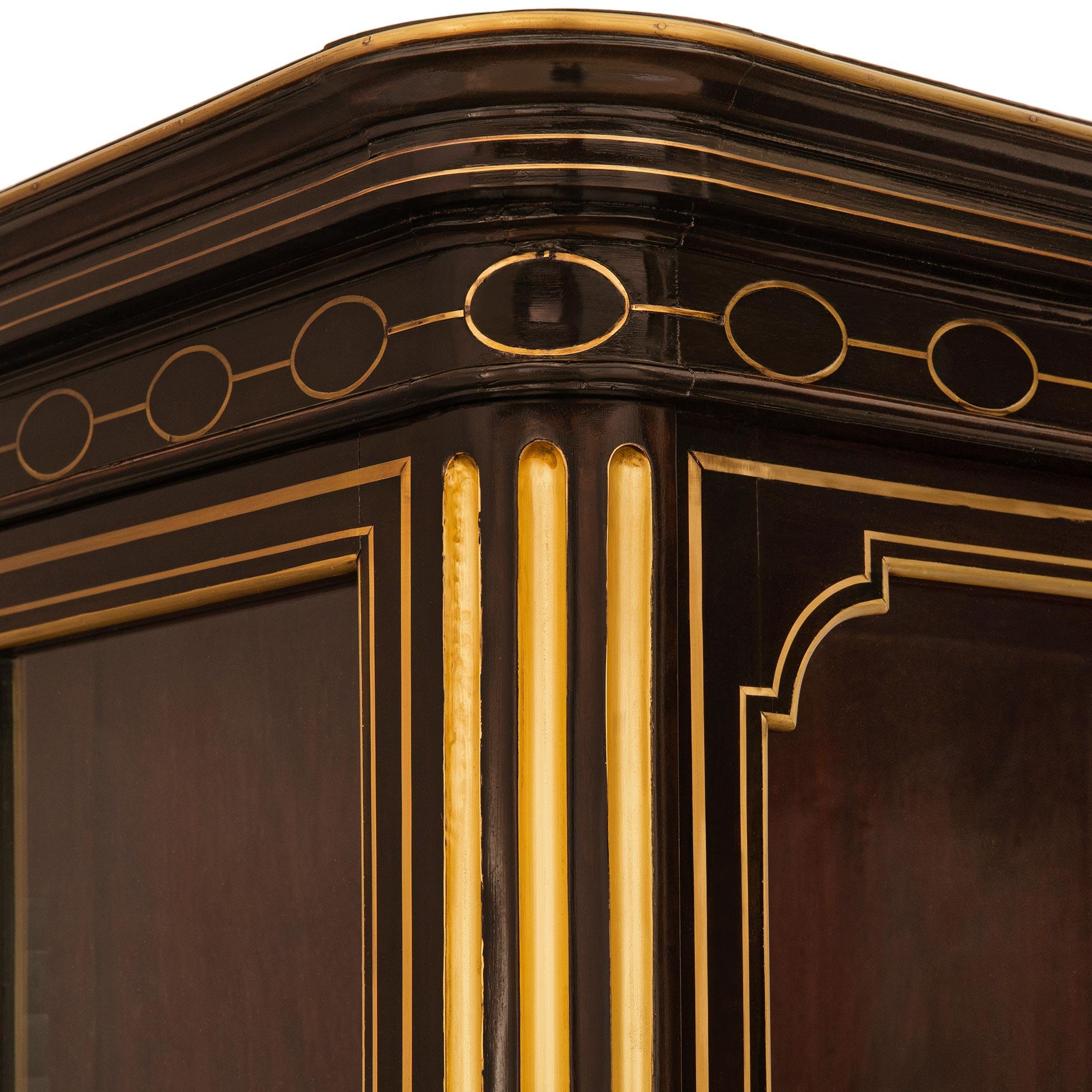 coppia di vetrine Boulle in legno d'ebano e dorato del XIX secolo, in stile Luigi XVI in vendita 1