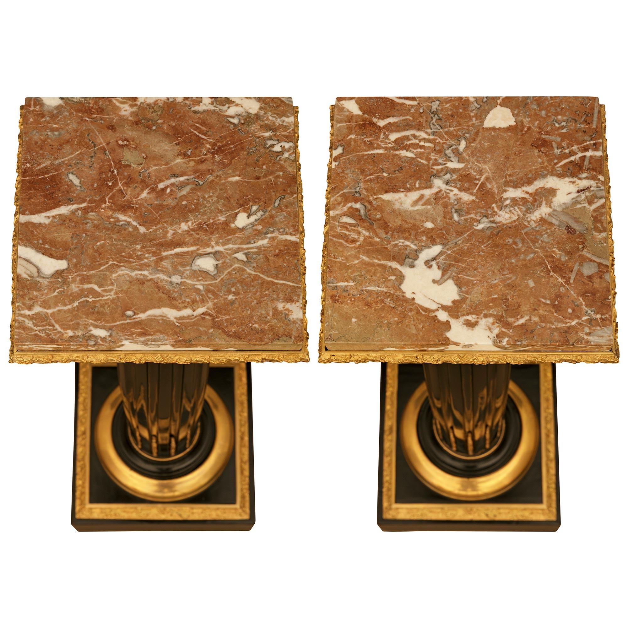 pair of French 19th century Louis XVI st. Ebony, Ormolu and Marble pedestals Bon état - En vente à West Palm Beach, FL