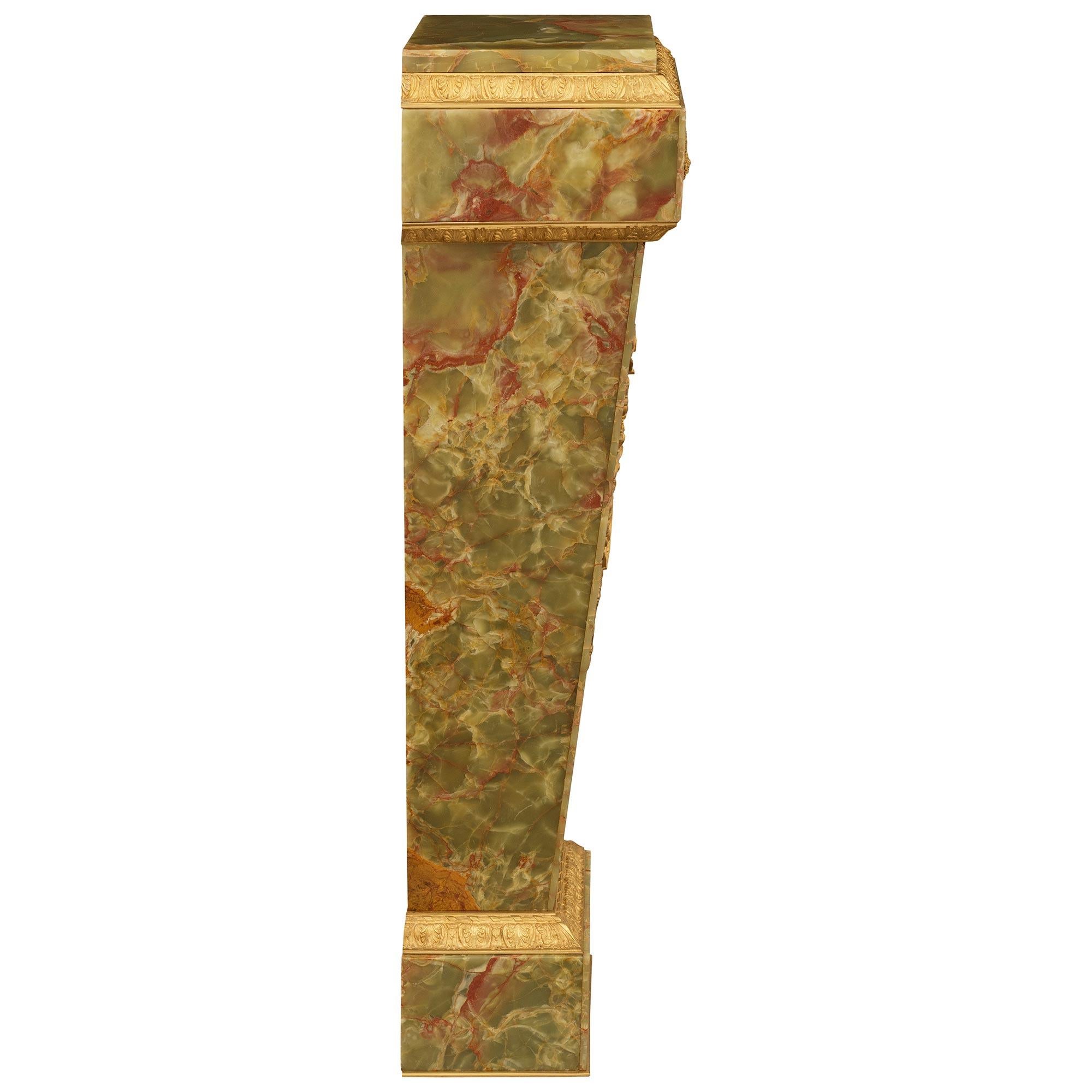 pair of French 19th century Louis XVI st. Ebony, Ormolu and Marble pedestals en vente 1