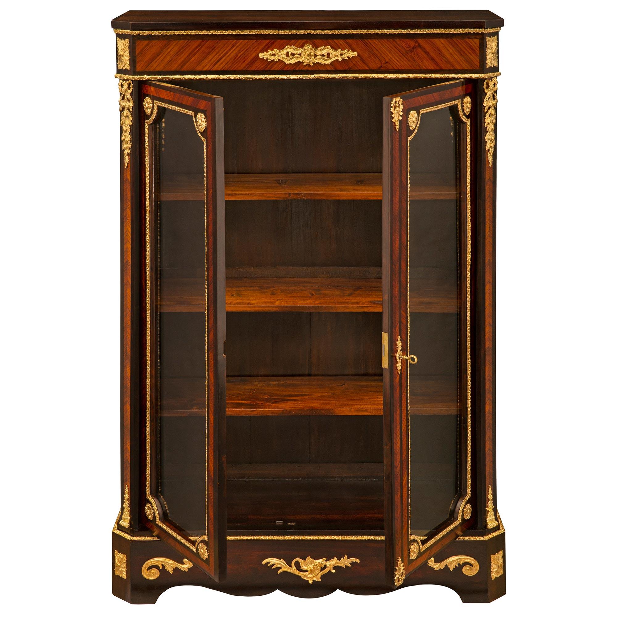Pair of French 19th Century Louis XVI St. Kingwood & Ormolu Cabinet Vitrines In Good Condition For Sale In West Palm Beach, FL