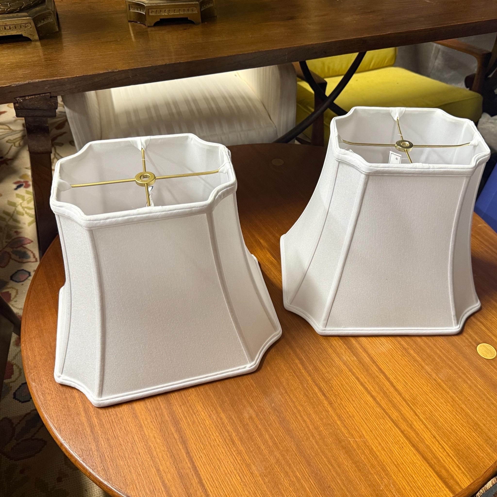 Coppia di lampade francesi del XIX secolo in porcellana ormolu e celadon di stile Luigi XVI in vendita 6