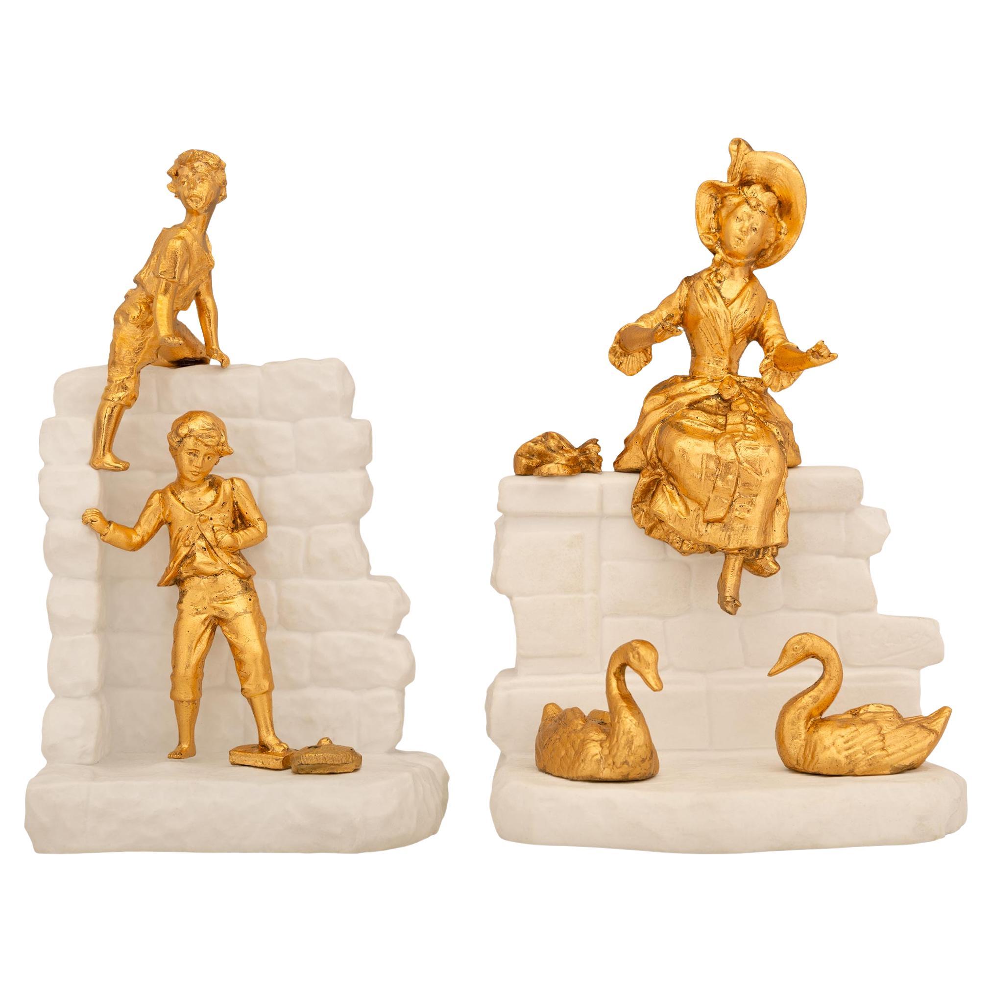 pair of French 19th century Louis XVI st. Sèvres Porcelain and Ormolu statuettes in vendita