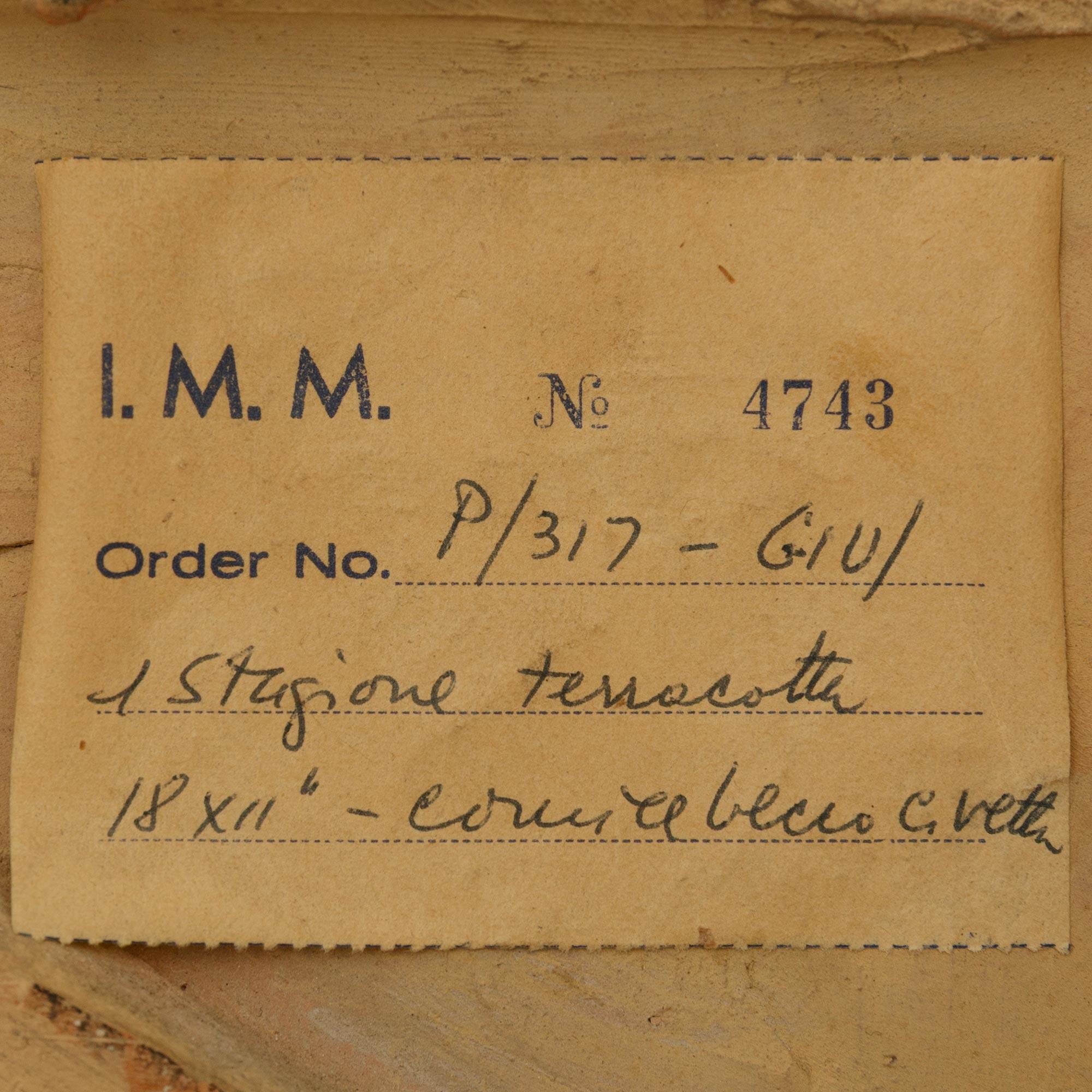 Paire de plaques en terre cuite de style Louis XVI du XIXe siècle, d'après Clodion en vente 4