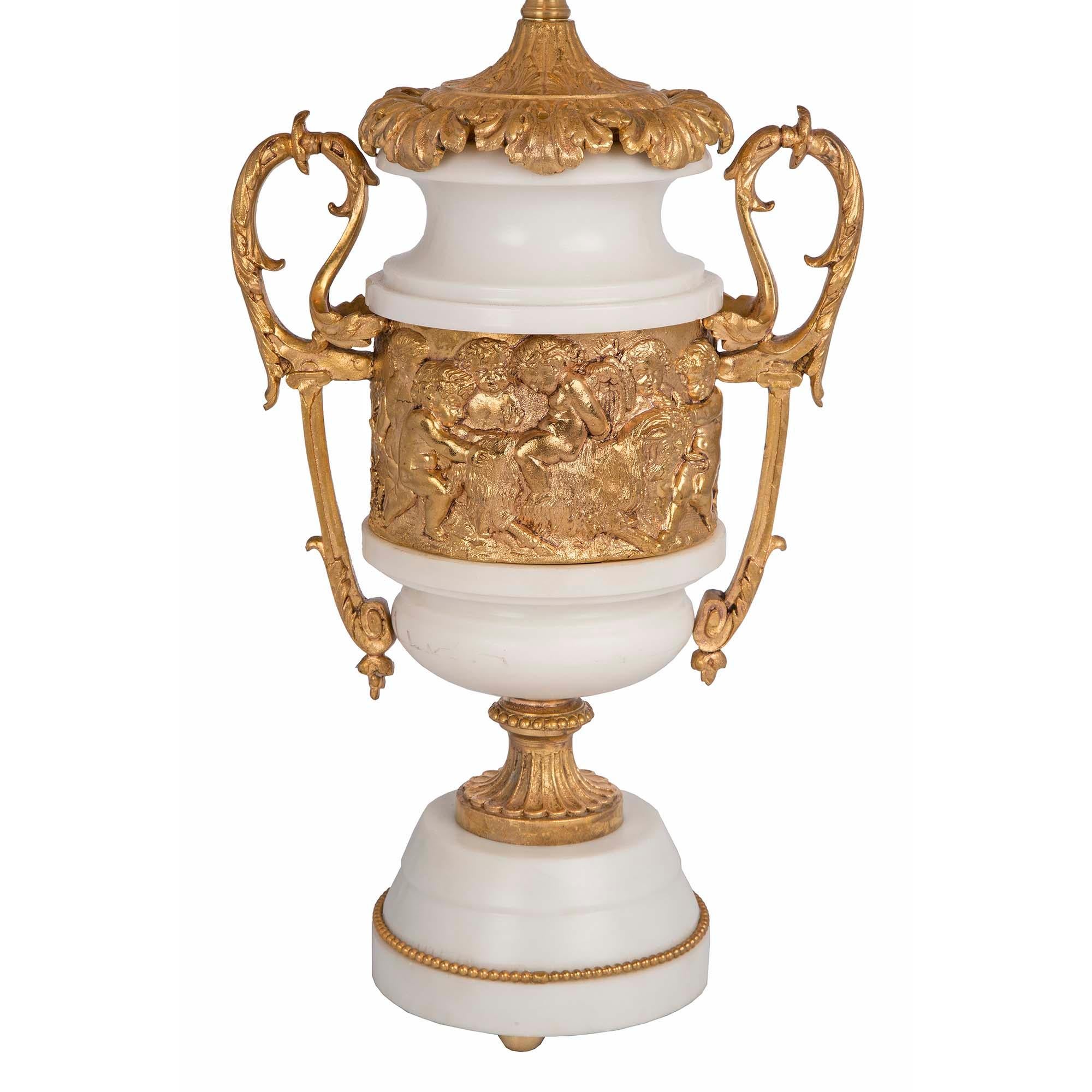 Pair of French 19th Century Louis XVI St. White Carrara Marble and Ormolu Lamps In Good Condition For Sale In West Palm Beach, FL