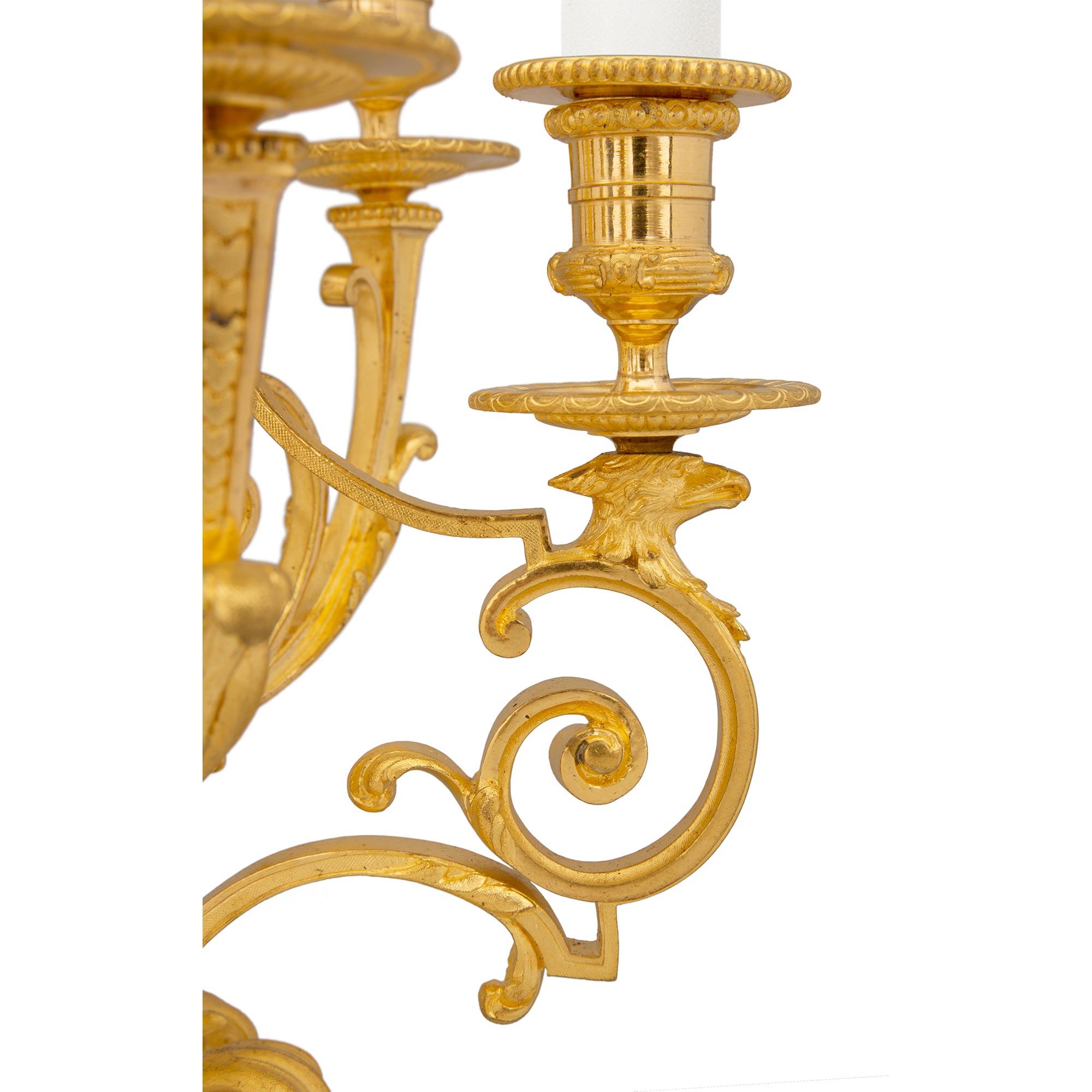 Paire de lampes en bronze doré de style Louis XVI du 19ème siècle de la période Belle Poque française Bon état - En vente à West Palm Beach, FL