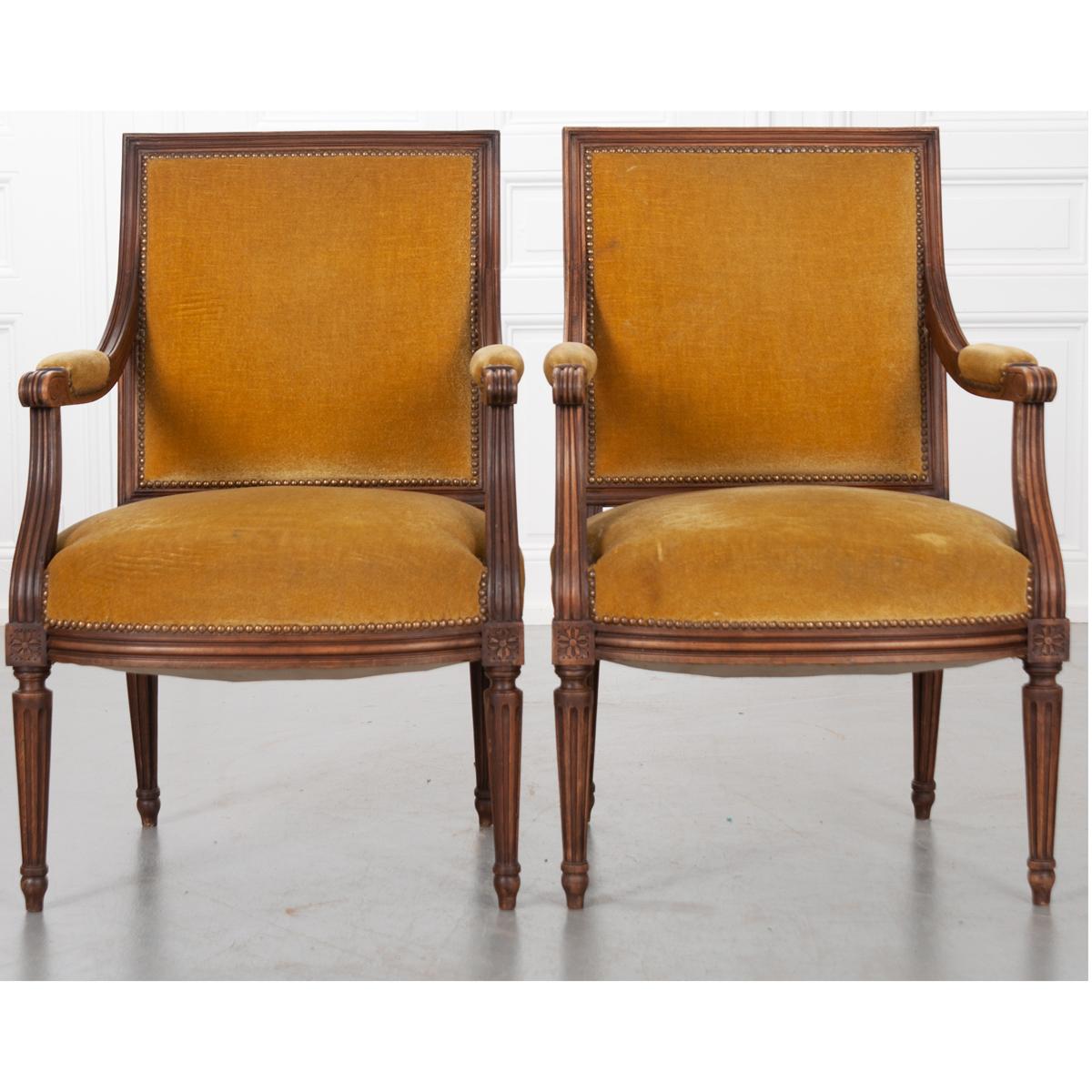 Pair of French 19th Century Louis XVI-Style Fauteuils In Good Condition In Baton Rouge, LA