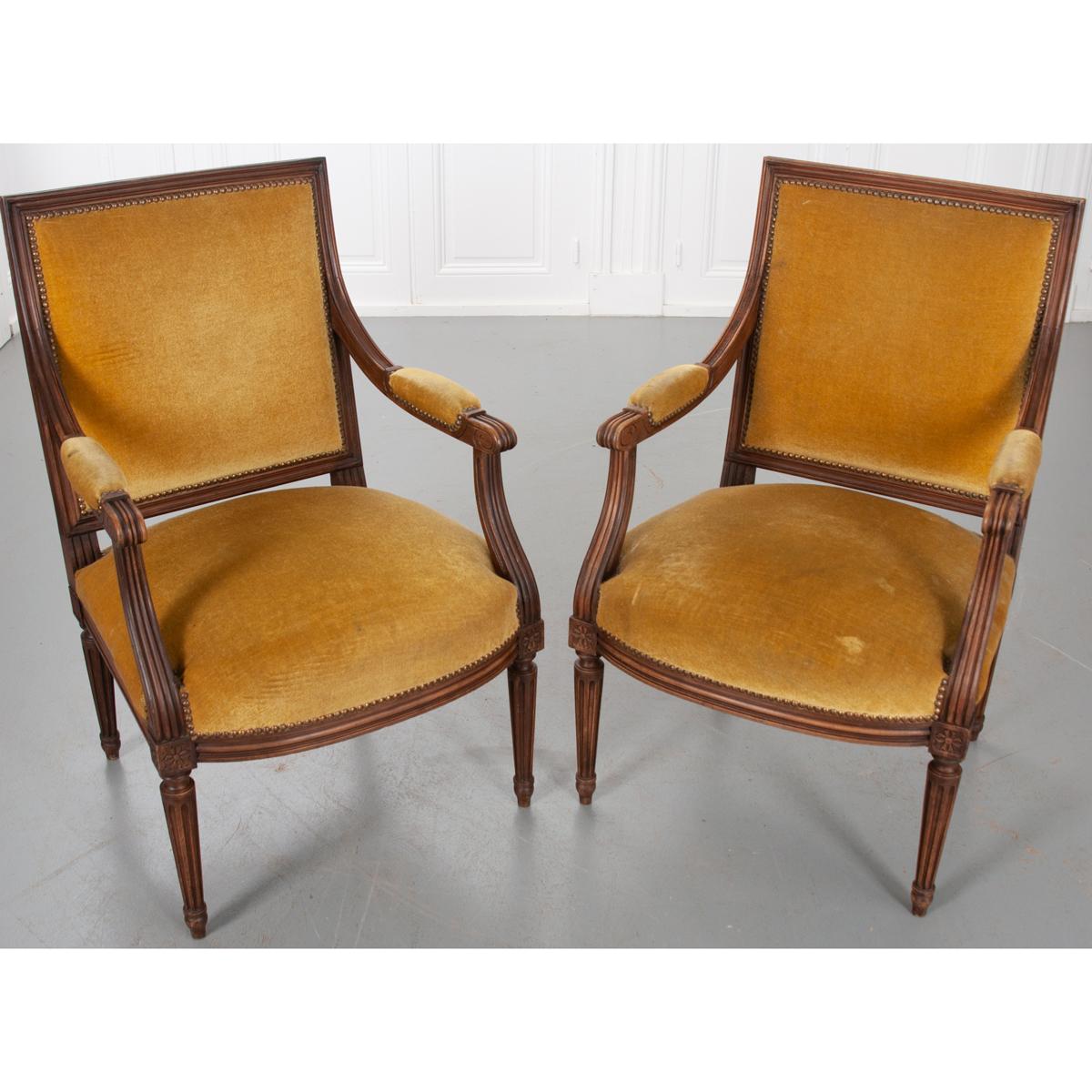 Pair of French 19th Century Louis XVI-Style Fauteuils 1