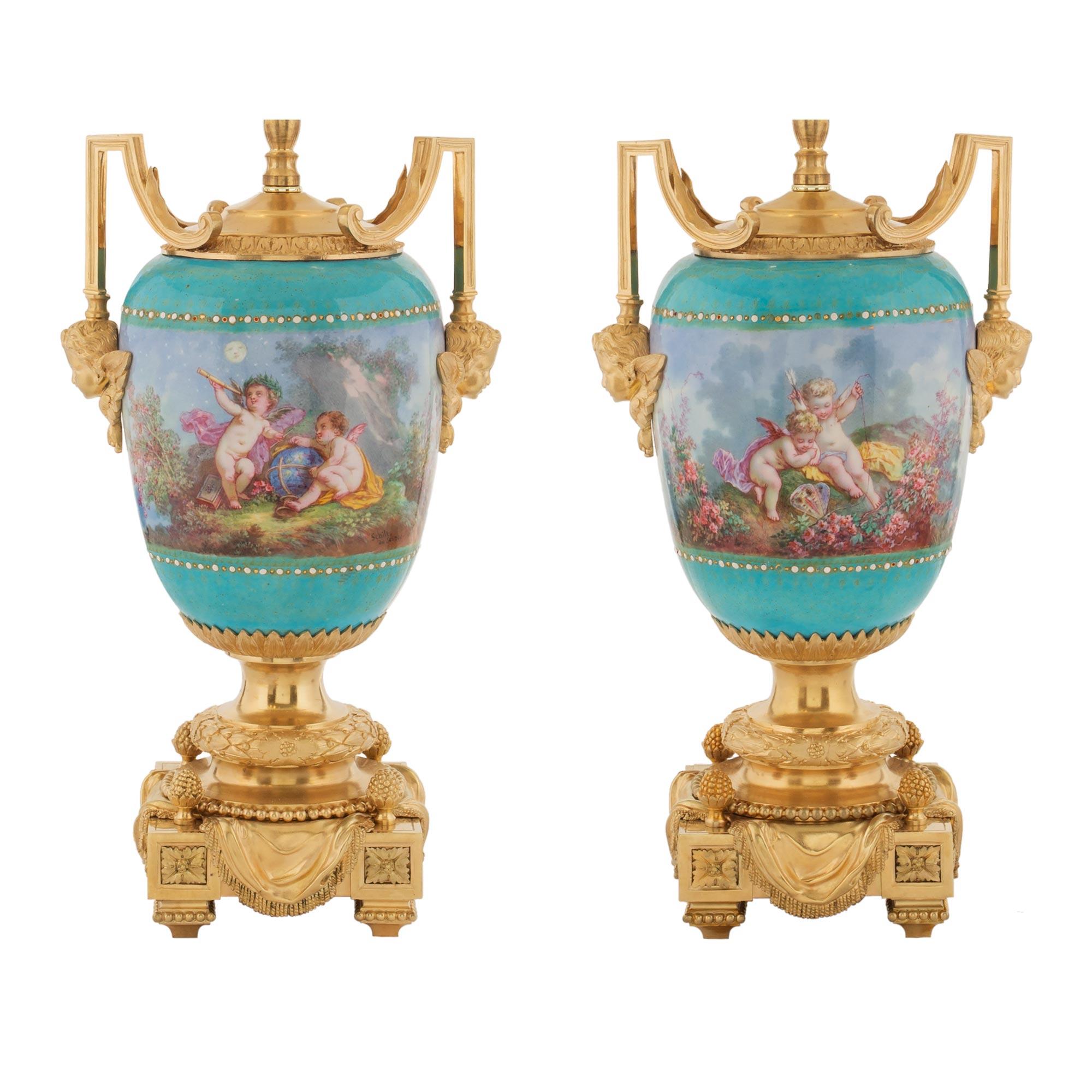 Pareja de lámparas francesas del siglo XIX de ormolina y porcelana estilo Luis XVI de Picard en Bueno estado para la venta en West Palm Beach, FL