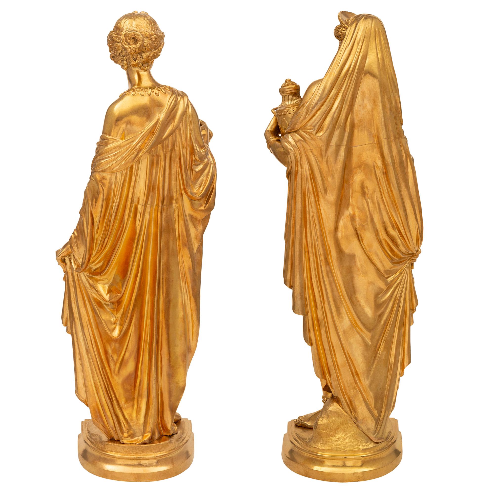 Coppia di statue francesi del XIX secolo in stile Luigi XVI in Ormolu In condizioni buone in vendita a West Palm Beach, FL