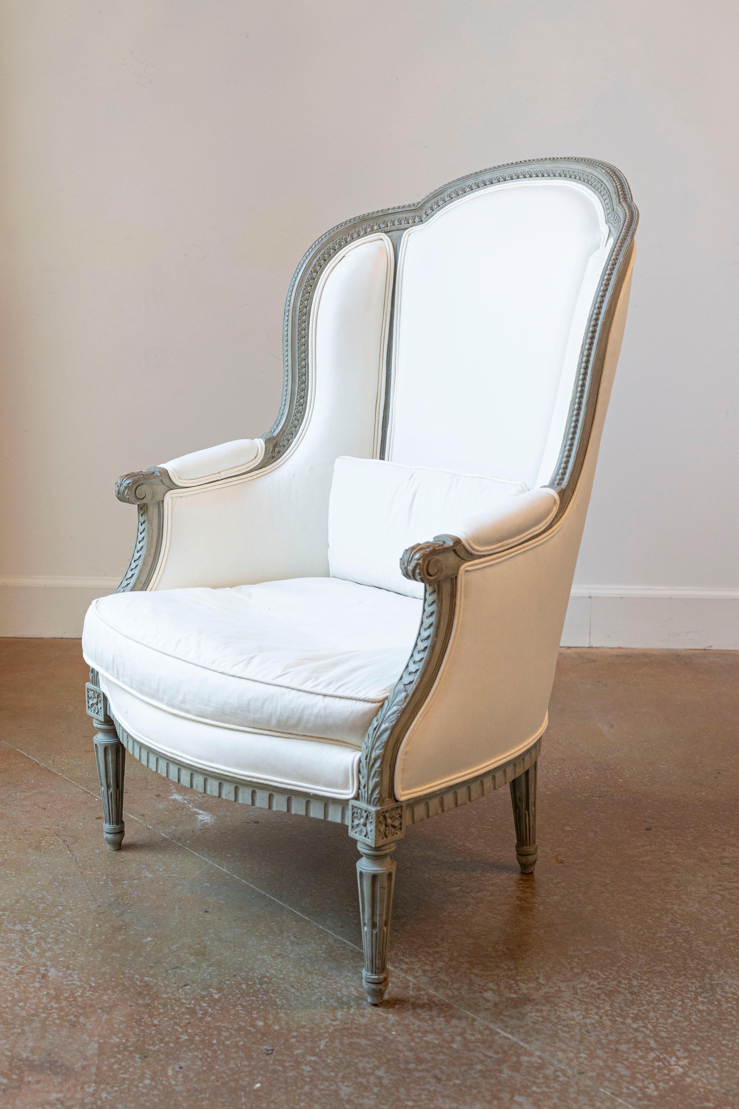 Pair of French 19th Century Louis XVI Style Painted Bergères with Upholstery In Good Condition For Sale In Atlanta, GA