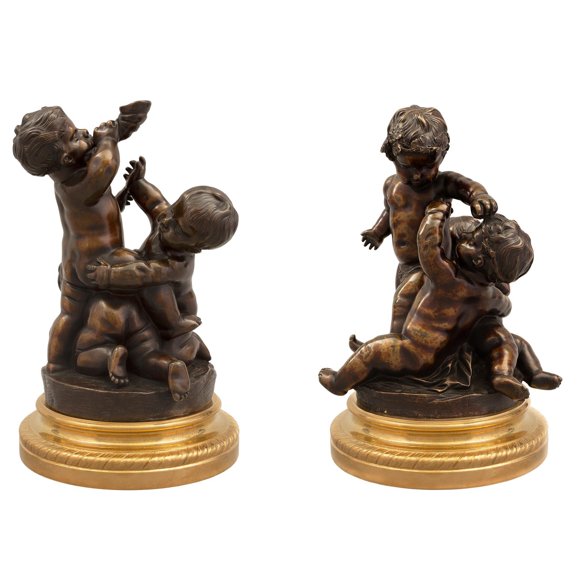 Francese Coppia di statue francesi del XIX secolo in stile Luigi XVI in bronzo patinato e ormolu in vendita