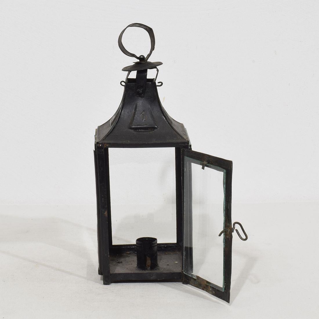 Pair of French, 19th Century Metal Lanterns For Sale 7