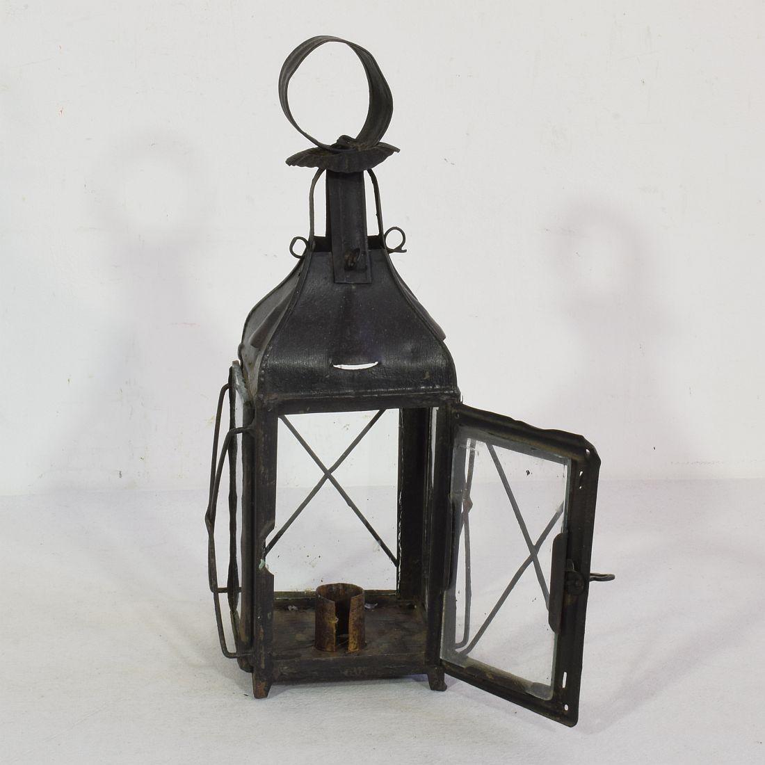 Pair of French, 19th Century Metal Lanterns For Sale 7