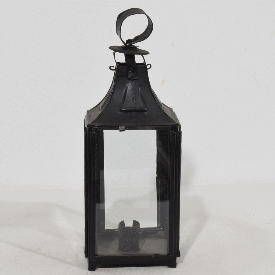 Pair of French, 19th Century Metal Lanterns For Sale 10