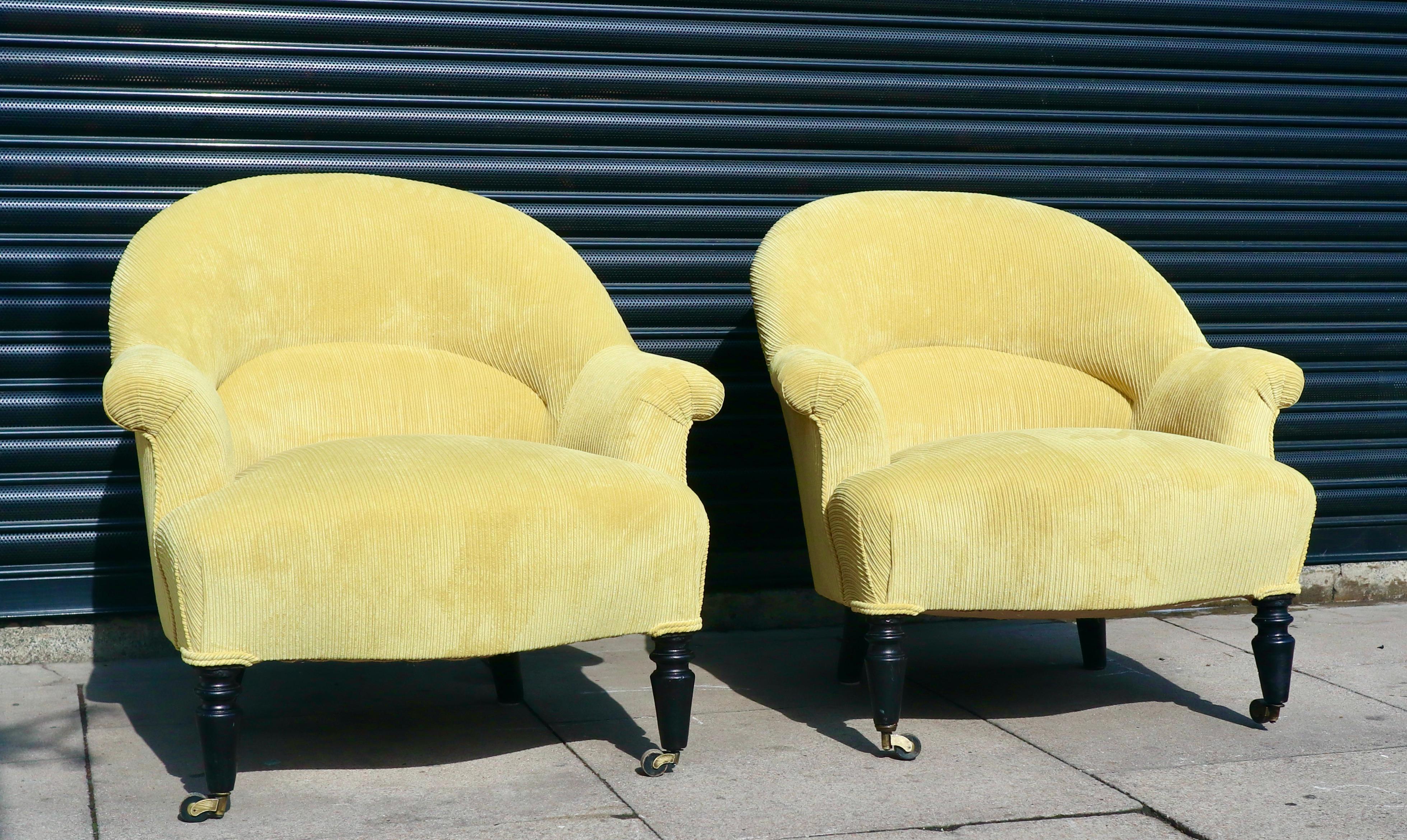  Pair of French 19th century Napoleon III crapaud armchairs in corduroy textile  For Sale 6