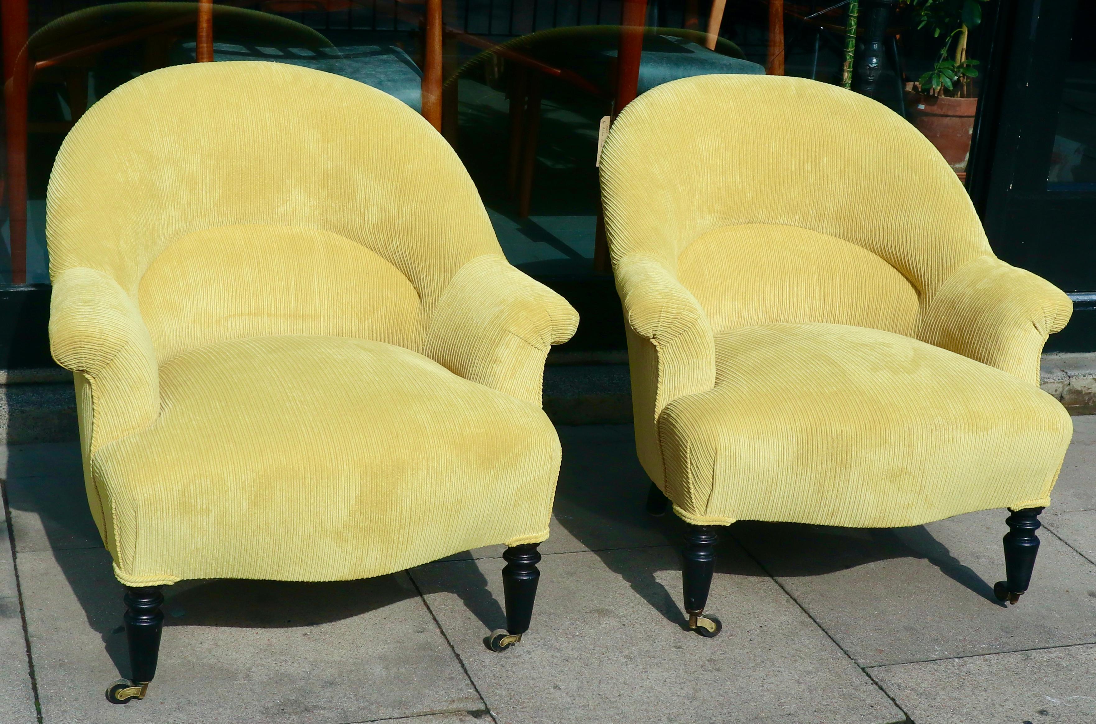  Paar französische crapaud-Sessel aus Korduroy-Textil aus dem 19. Jahrhundert  (Napoleon III.) im Angebot