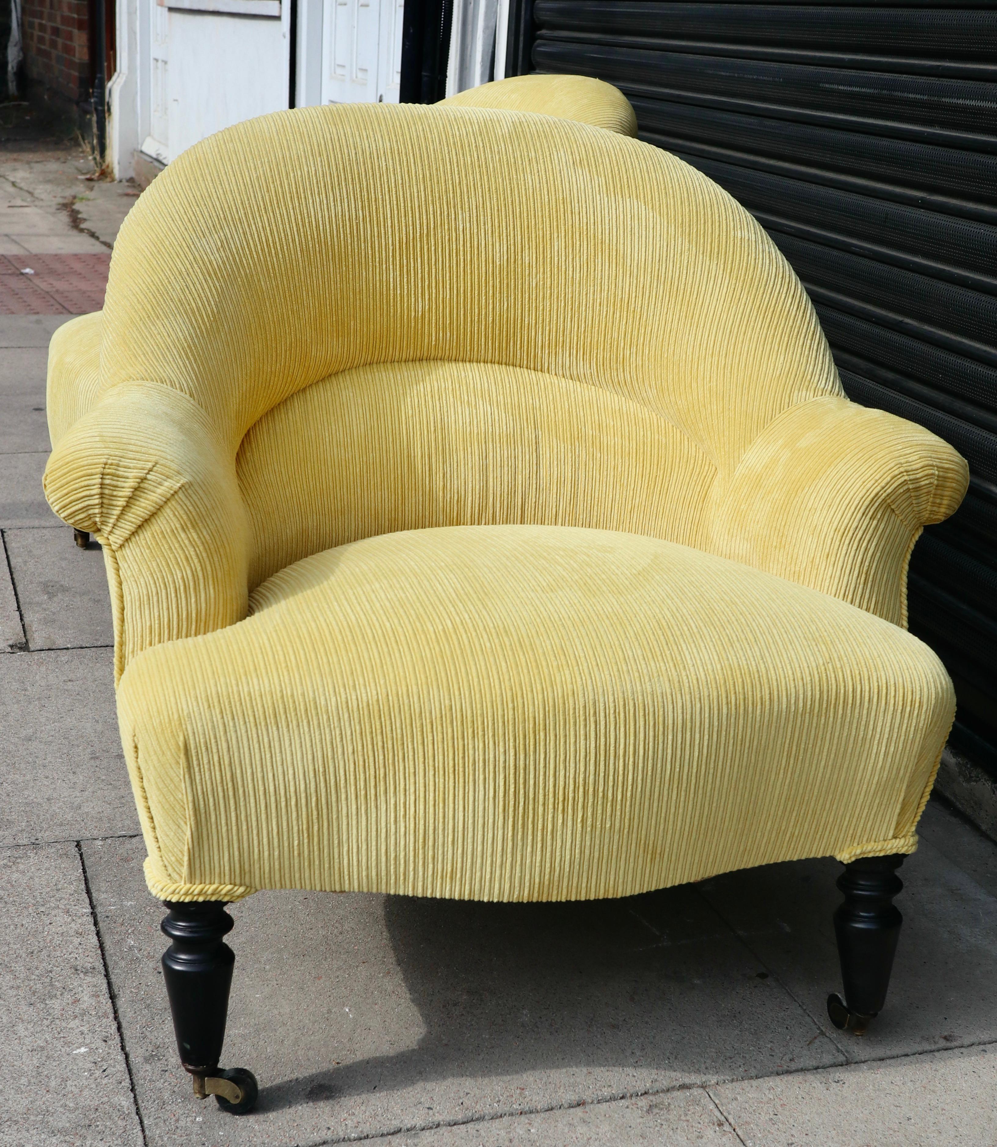  Pair of French 19th century Napoleon III crapaud armchairs in corduroy textile  For Sale 2